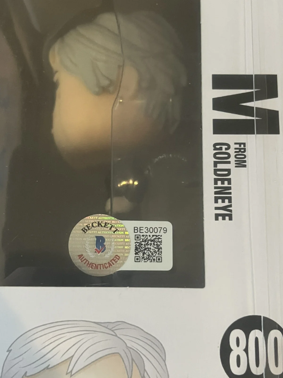 Judi Dench — Judi Dench Signed Autographed M From Goldeneye 007 Funko Beckett COA, изображение 3