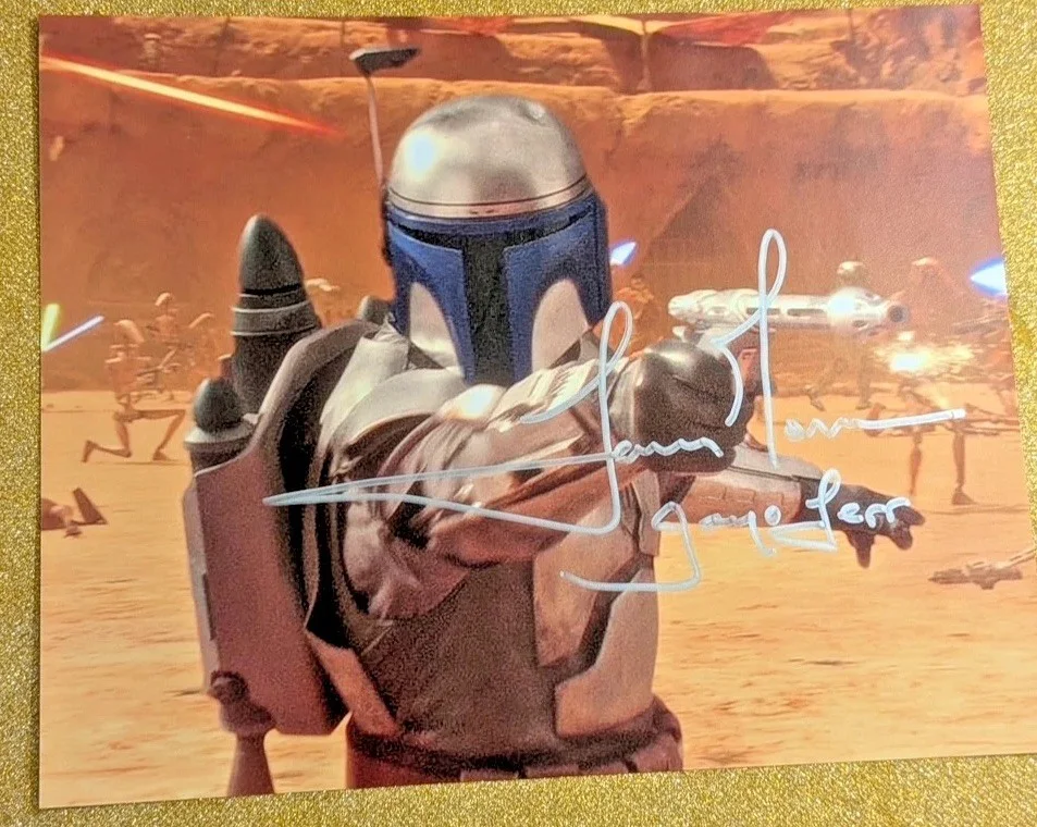 TEMUERA MORRISON — TEMUERA MORRISON Signed Photo STAR WARS: Attack of the Clones JANGO FETT