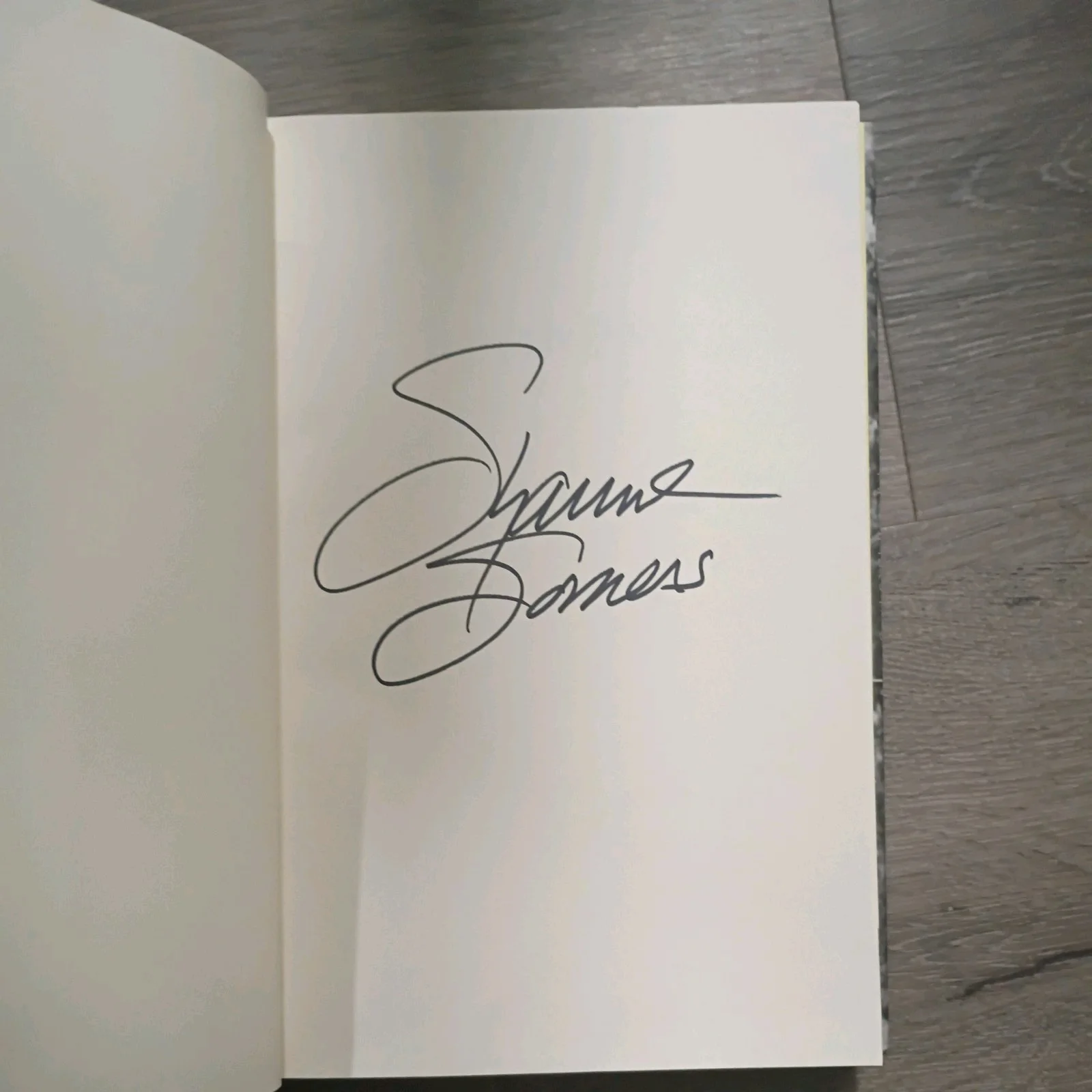 Suzanne Somers — Susanne Somers Signed Two's Company Hardcover Book 1st Edition Autograph, изображение 3
