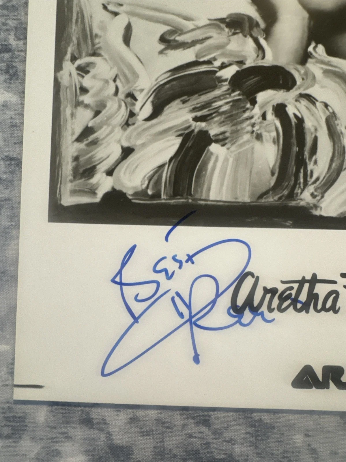 8 X 10 Autographed Photo Aretha Franklin Studio Promo, image 2