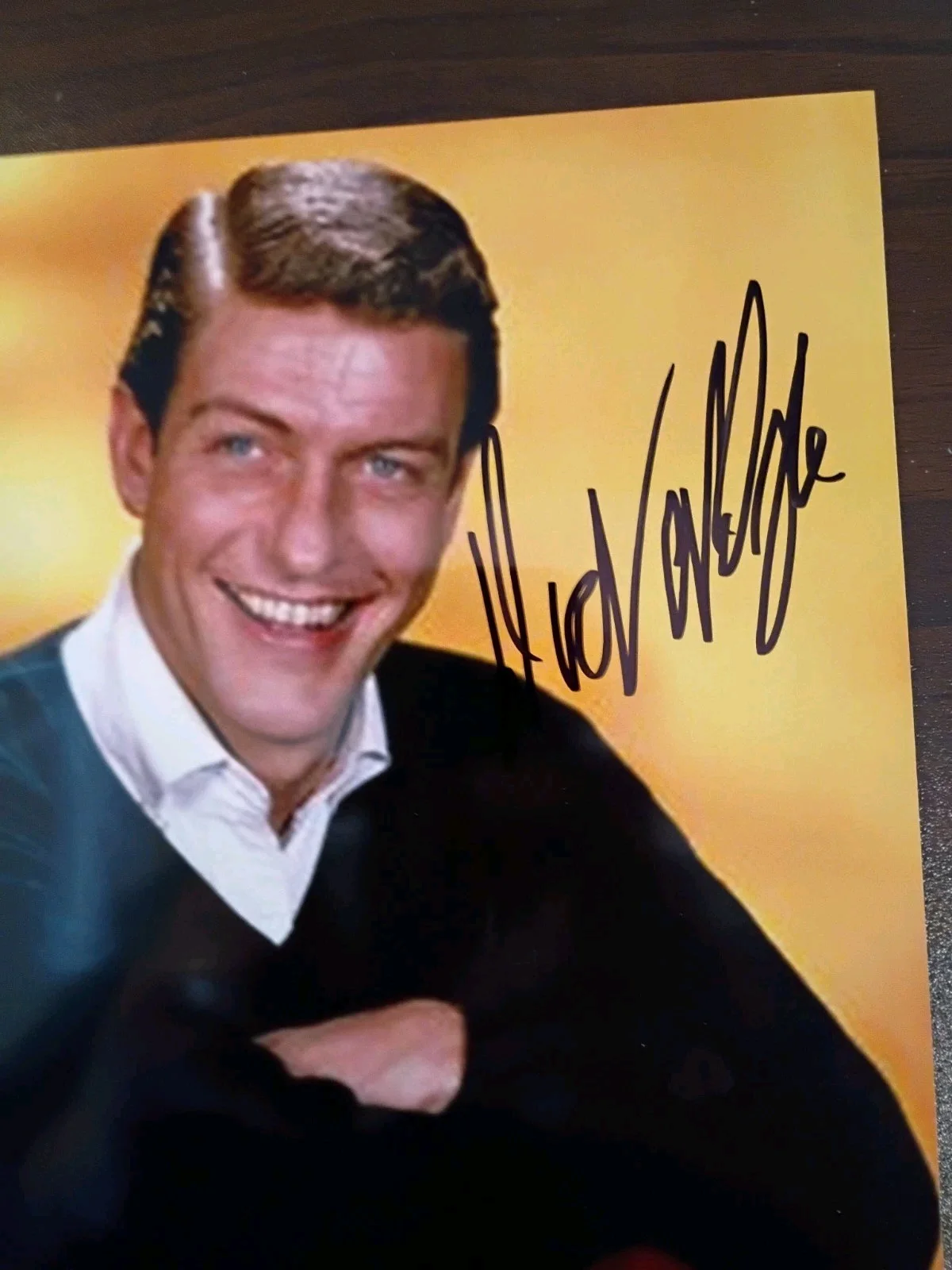 Dick Van Dyke — Dick Van Dyke Signed 8x10 COA W/ Matching Numbered Sticker, image 4