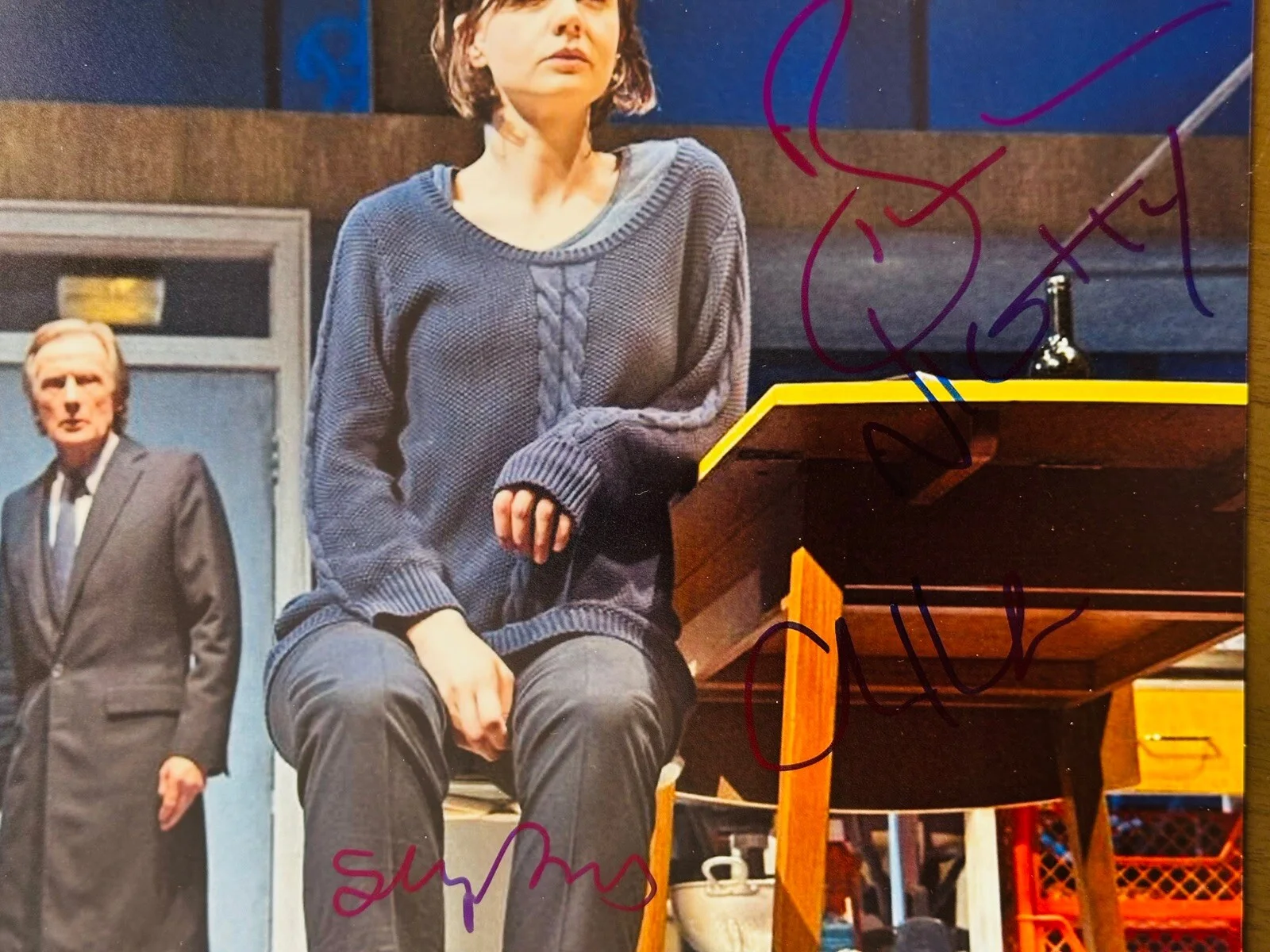 carey mulligan, bill nighy — Carey Mulligan, Bill Nighy & Stephen Daldry signed Skylight 8x10 Photo in person, изображение 2