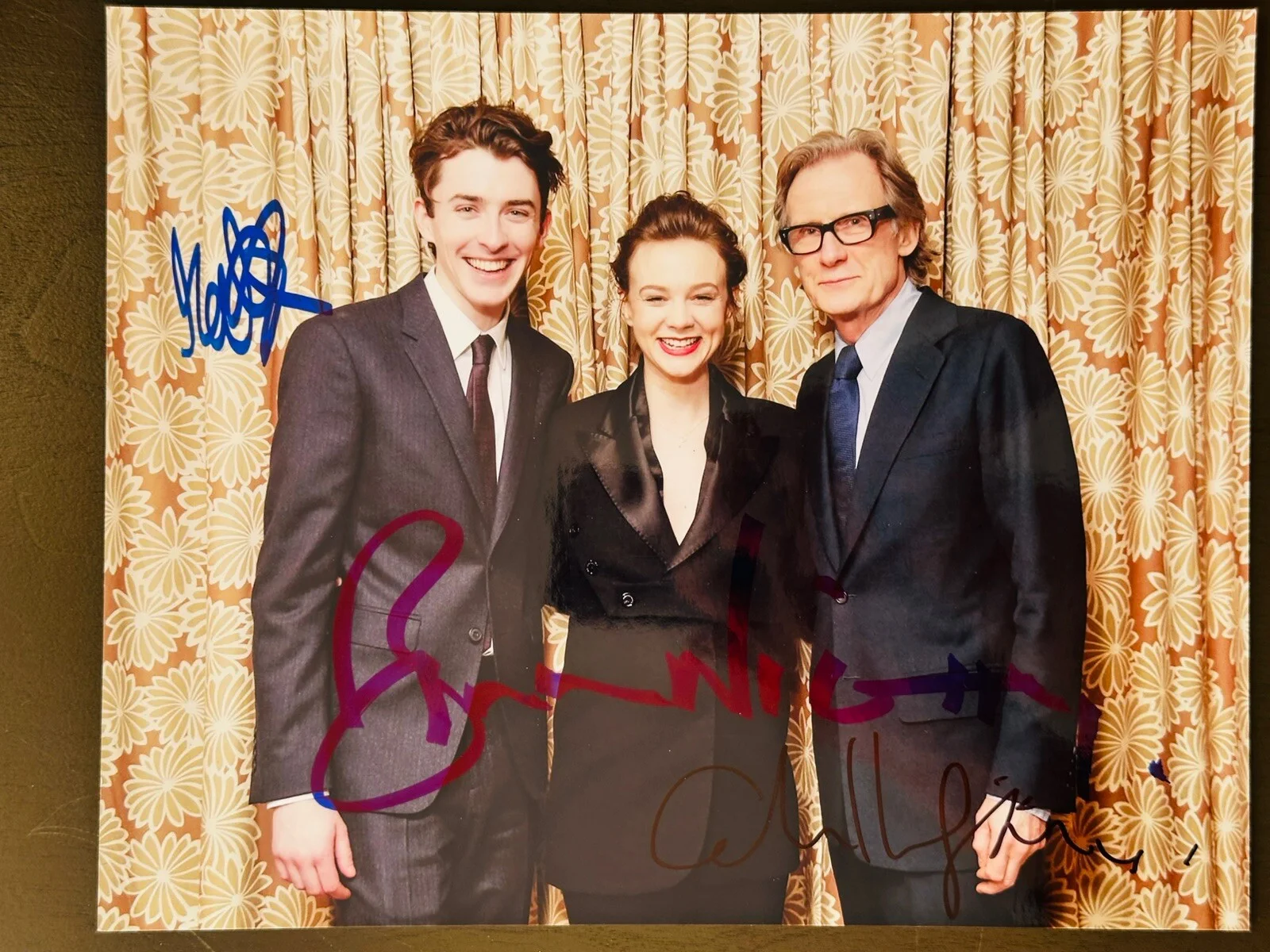 carey mulligan, bill nighy — Carey Mulligan, Bill Nighy, Matthew Beard signed Skylight 8x10 Photo
