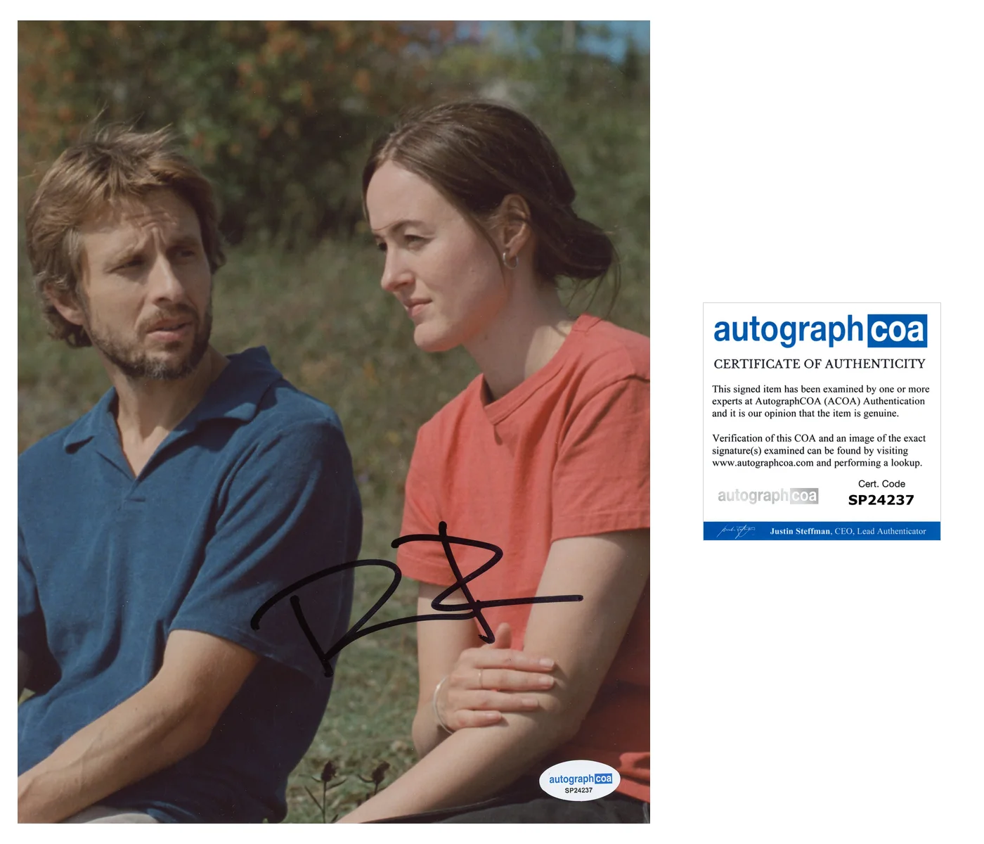 Renate Reinsve — Renate Reinsve Signed Autographed SENTIMENTAL VALUE 8x10 Photo ACOA G