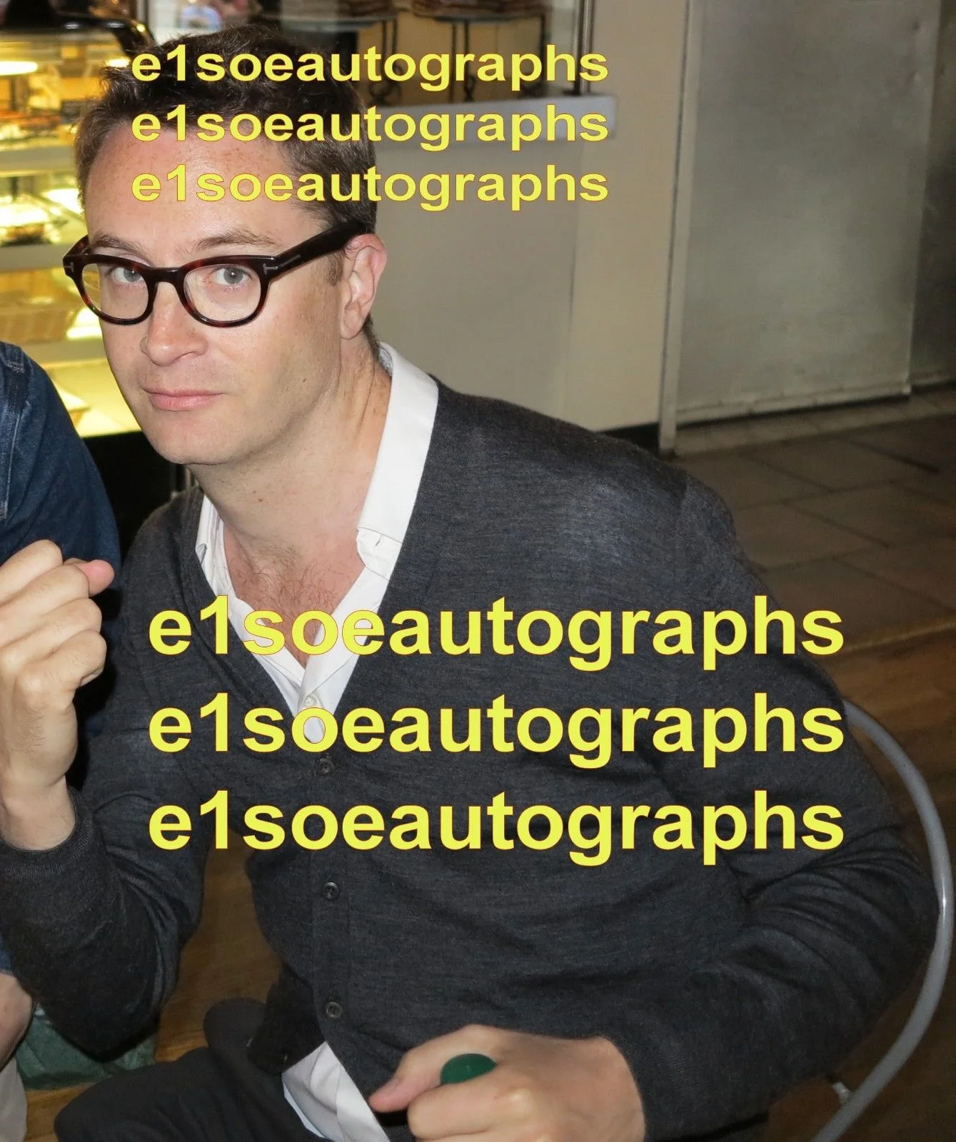 Nicolas Winding Refn — Director Nicolas Winding Refn & Carey Mulligan signed 8x10 Photo In Person, изображение 2