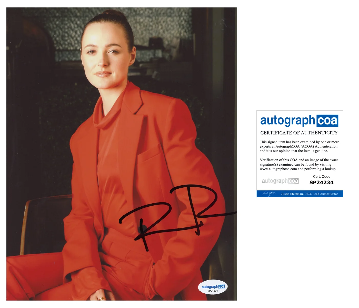 Renate Reinsve — Renate Reinsve Signed Autographed SENTIMENTAL VALUE 8x10 Photo ACOA D