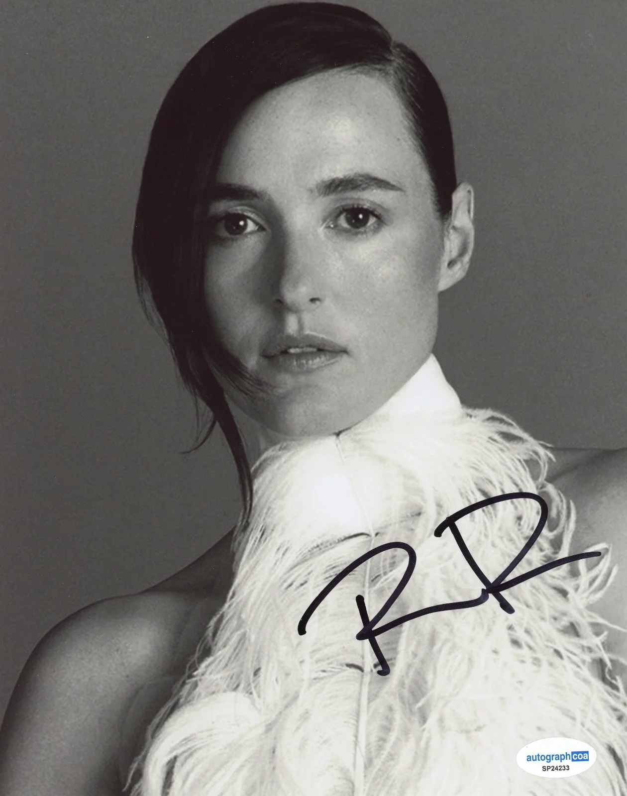 Renate Reinsve — Renate Reinsve Signed Autographed SENTIMENTAL VALUE 8x10 Photo ACOA C, изображение 2