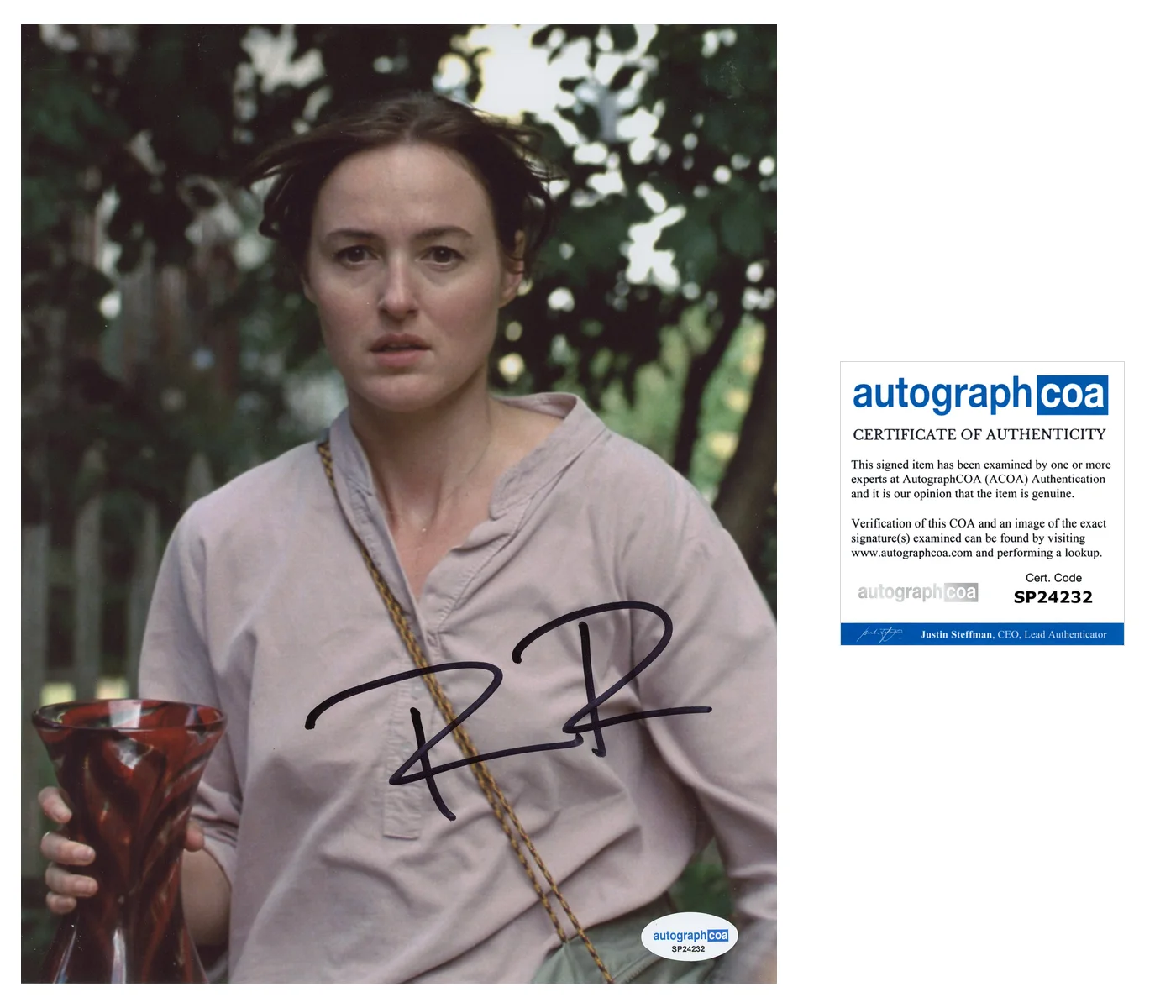 Renate Reinsve — Renate ReinsveSigned Autographed SENTIMENTAL VALUE 8x10 Photo ACOA B