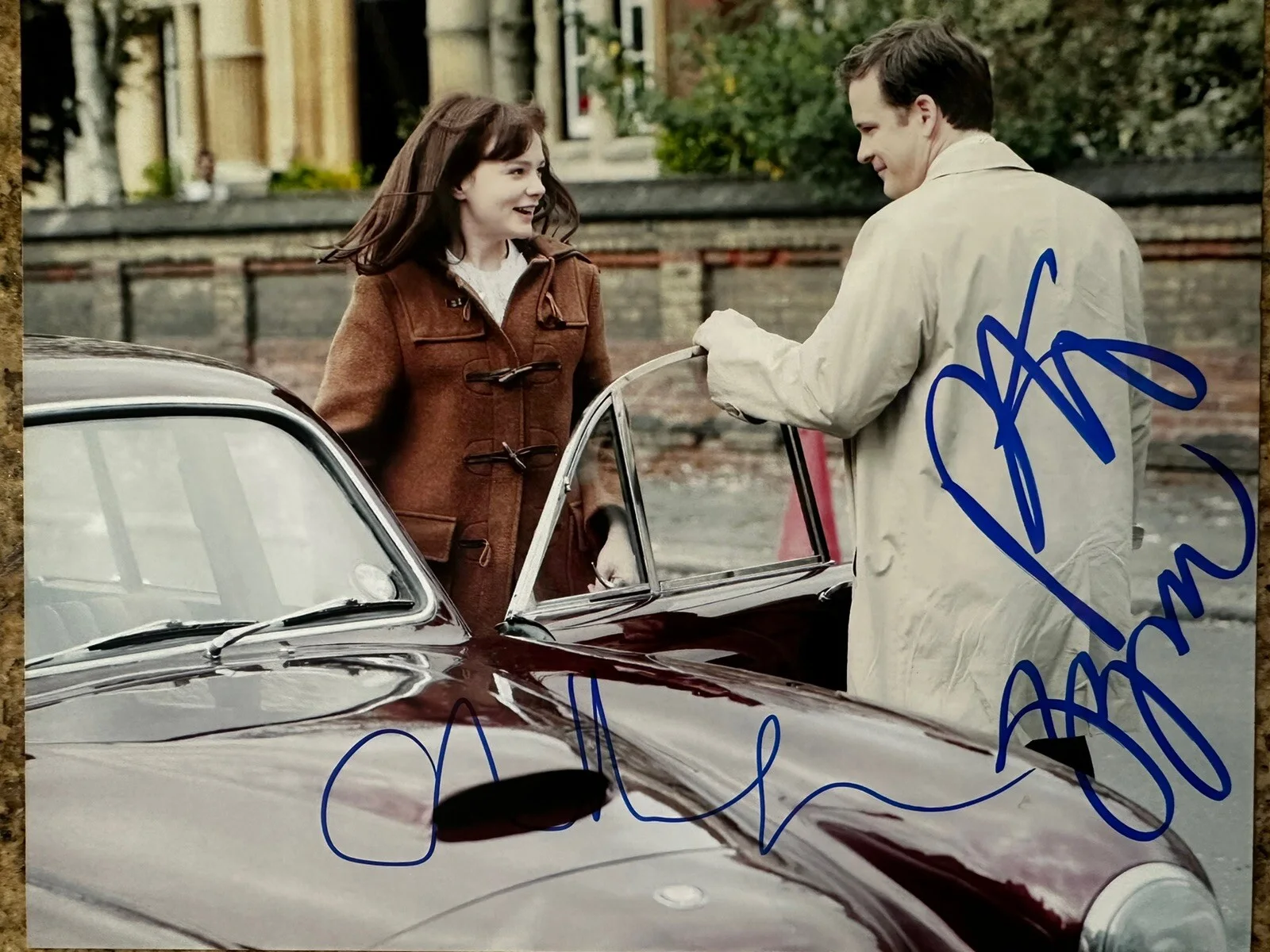 Carey Mulligan — Carey Mulligan &Peter Sarsgaard signed An Education 8x10 photo In Person. Proof