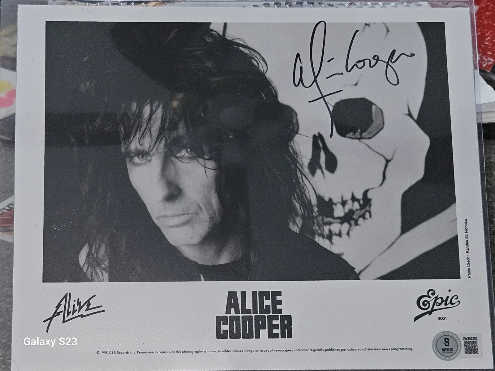 Alice Cooper Signed 8x10 Photograph Beckett Authenticated!!, image 2
