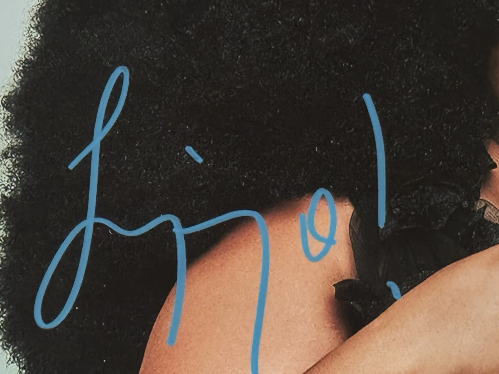 Lizzo signed 8.5x11” photo Rap Hip-Hop Singer Songwriter Dancer COA ￼, image 2