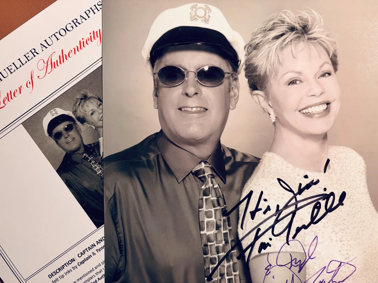Captain & Tennille Signed 8x10 B&W Glossy Photo w/ Todd Mueller Autographs COA, изображение 3