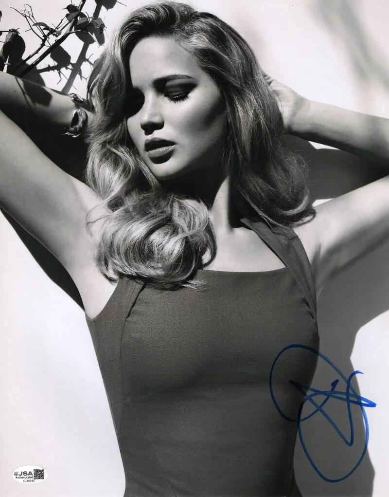 Jennifer Lawrence — Jennifer Lawrence Signed Autograph 11x14 Photo - Sexy Oscar Winner w/ JSA COA
