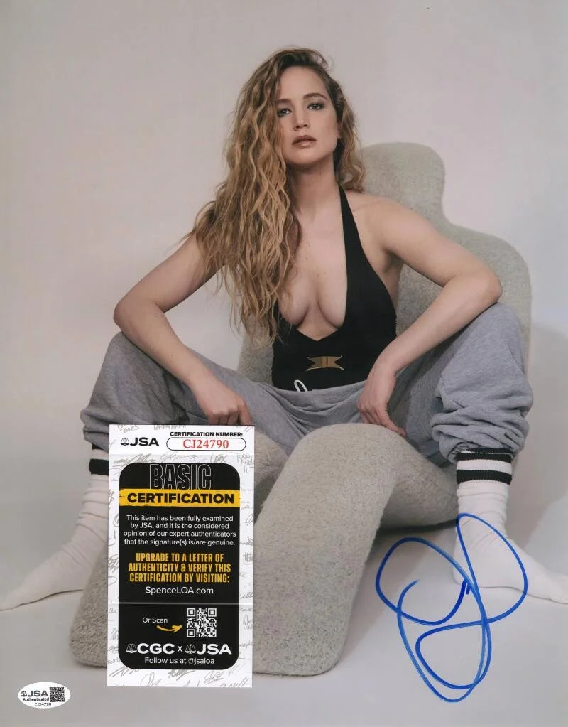 Jennifer Lawrence — Jennifer Lawrence Signed Autograph 11x14 Photo - Sexy Photo Shoot w/ JSA COA, изображение 2