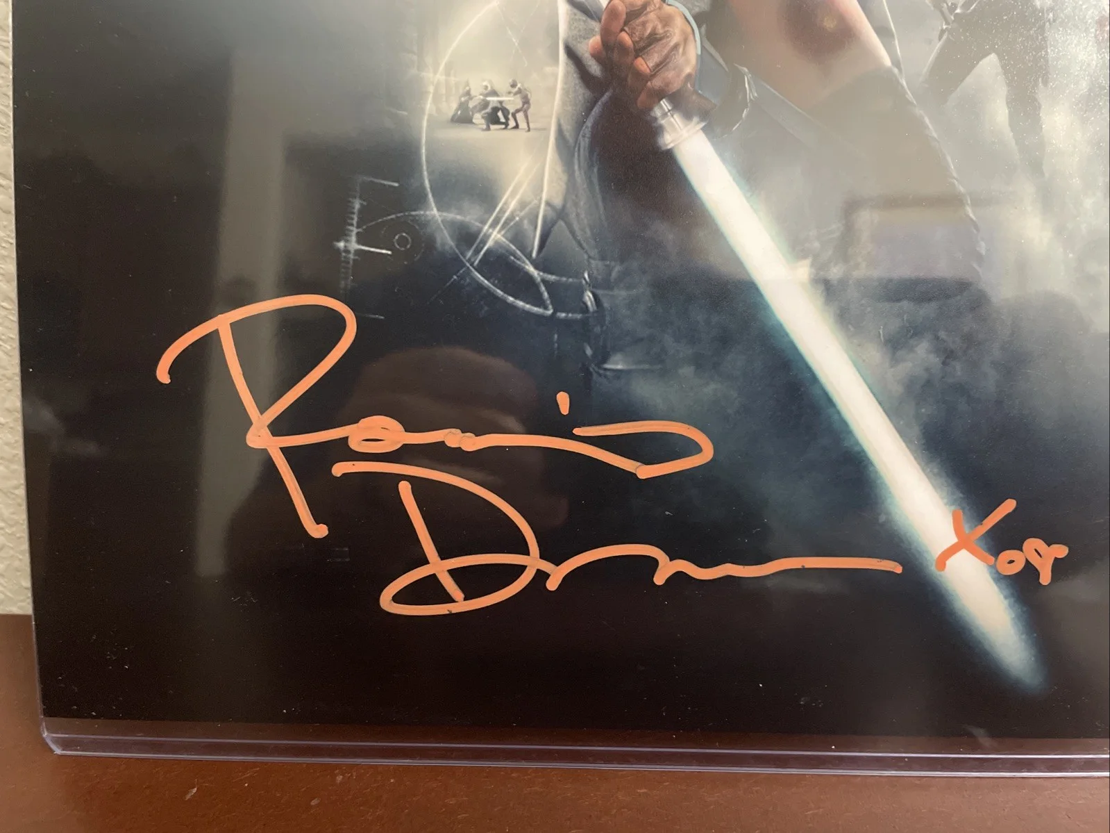 Rosario Dawson — Rosario Dawson as "Ahsoka" Signed 8x10 Photo W/COA, изображение 2