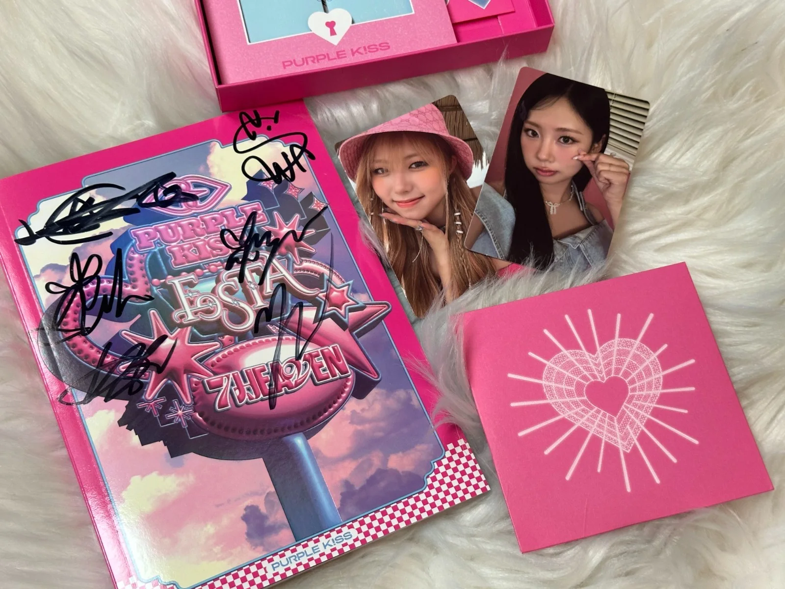 PURPLE KISS - ALL MEMBER Autograph(Signed) PROMO ALBUM KPOP, изображение 3