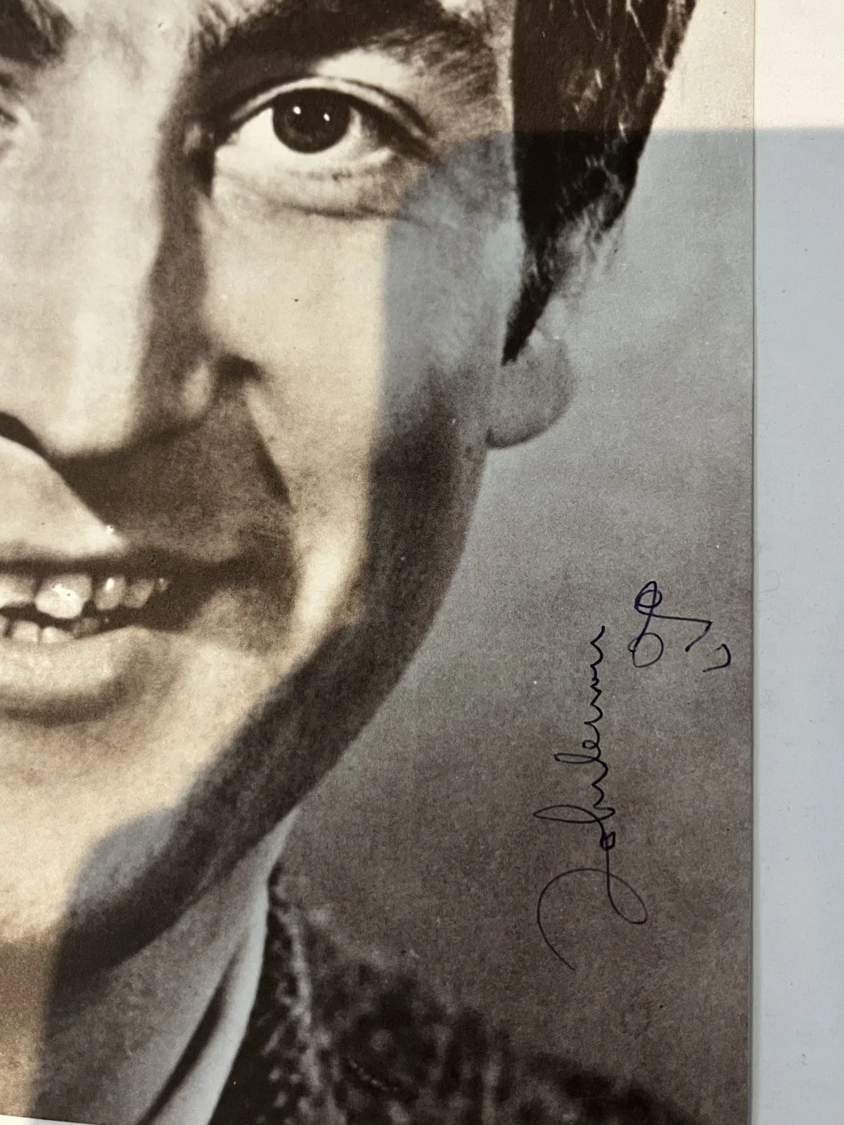 John Lennon - from the Beatles, Autographed Promotional Picture New York 1970's, изображение 2