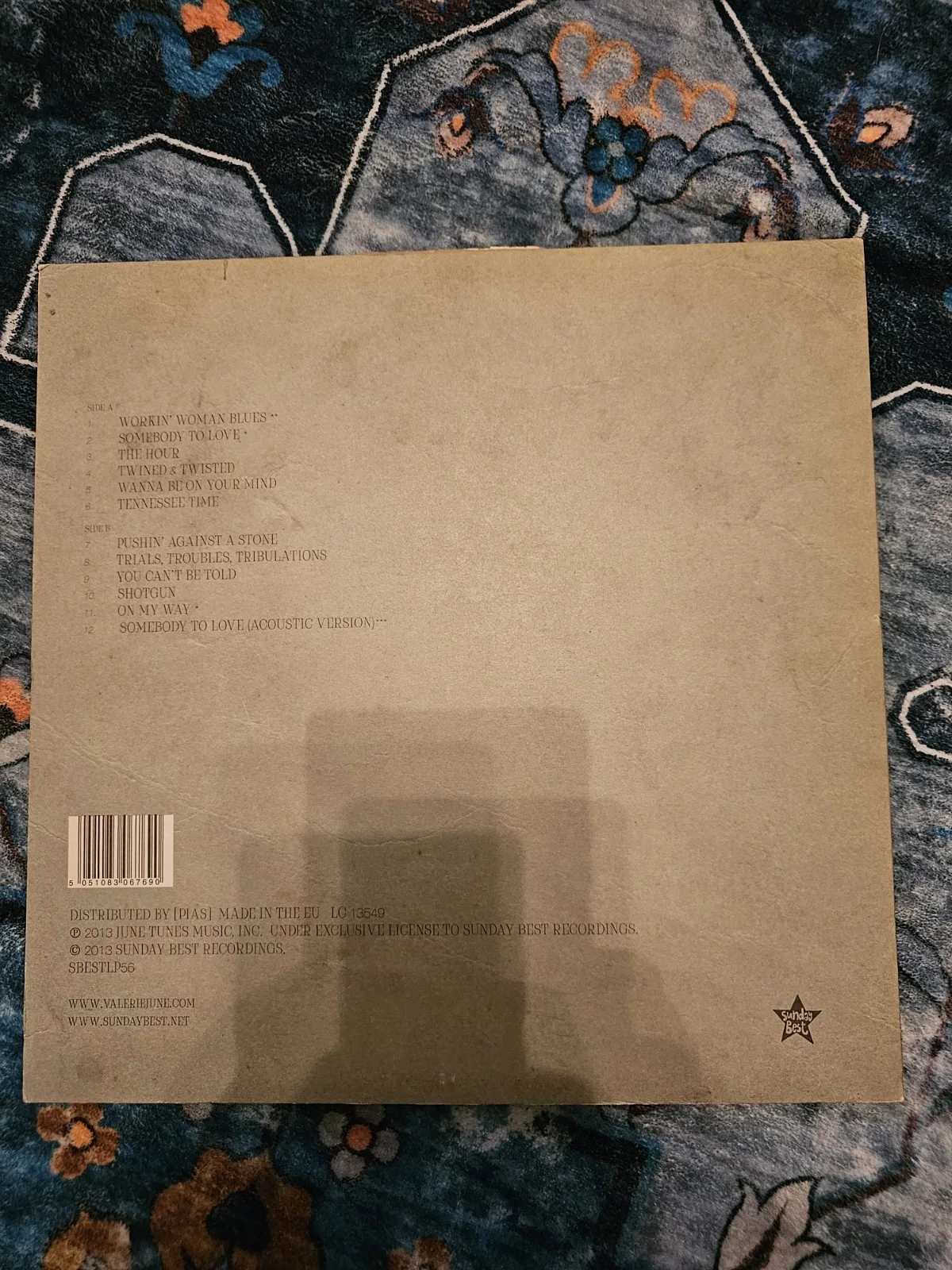 Valerie June Pushin' Against a Stone Autographed Vinyl + MP3 Download Card, изображение 2