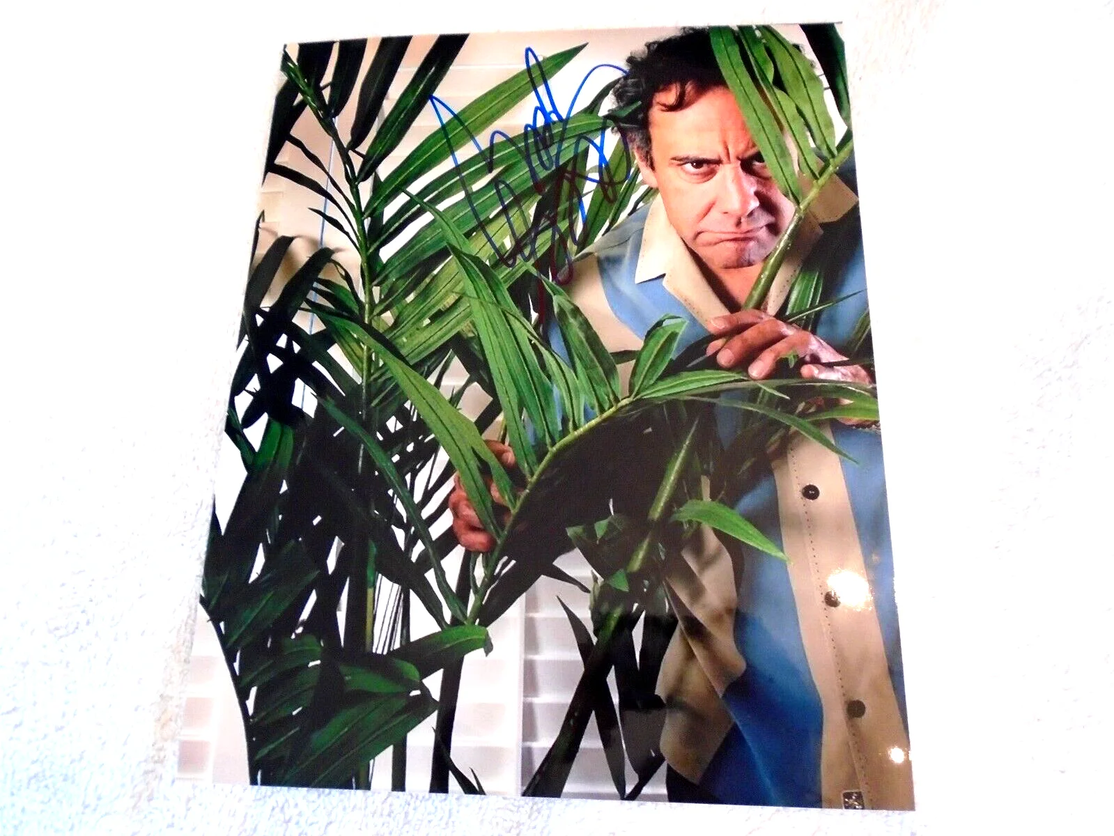 BRAD GARRETT Signed (8x10) Photo -Everybody Love Raymond, image 2