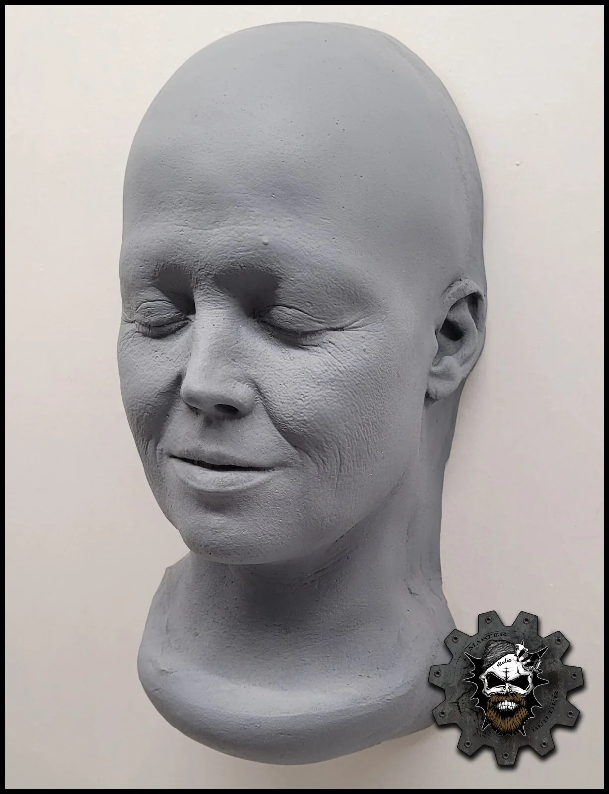 Sigourney Weaver face cast (Ripley Aliens - Ghostbusters) Replica Made in Resin, image 3