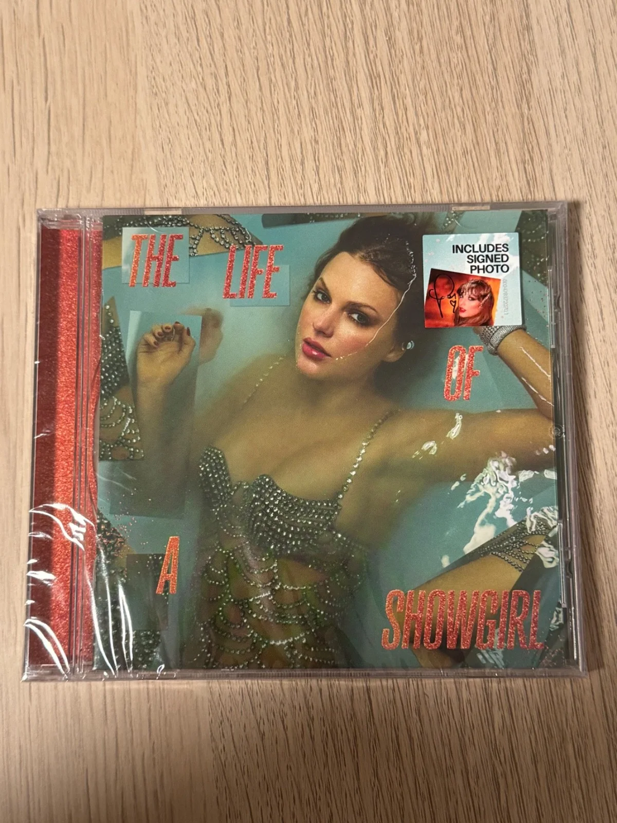 taylor swift signed cd showgirl, image 2