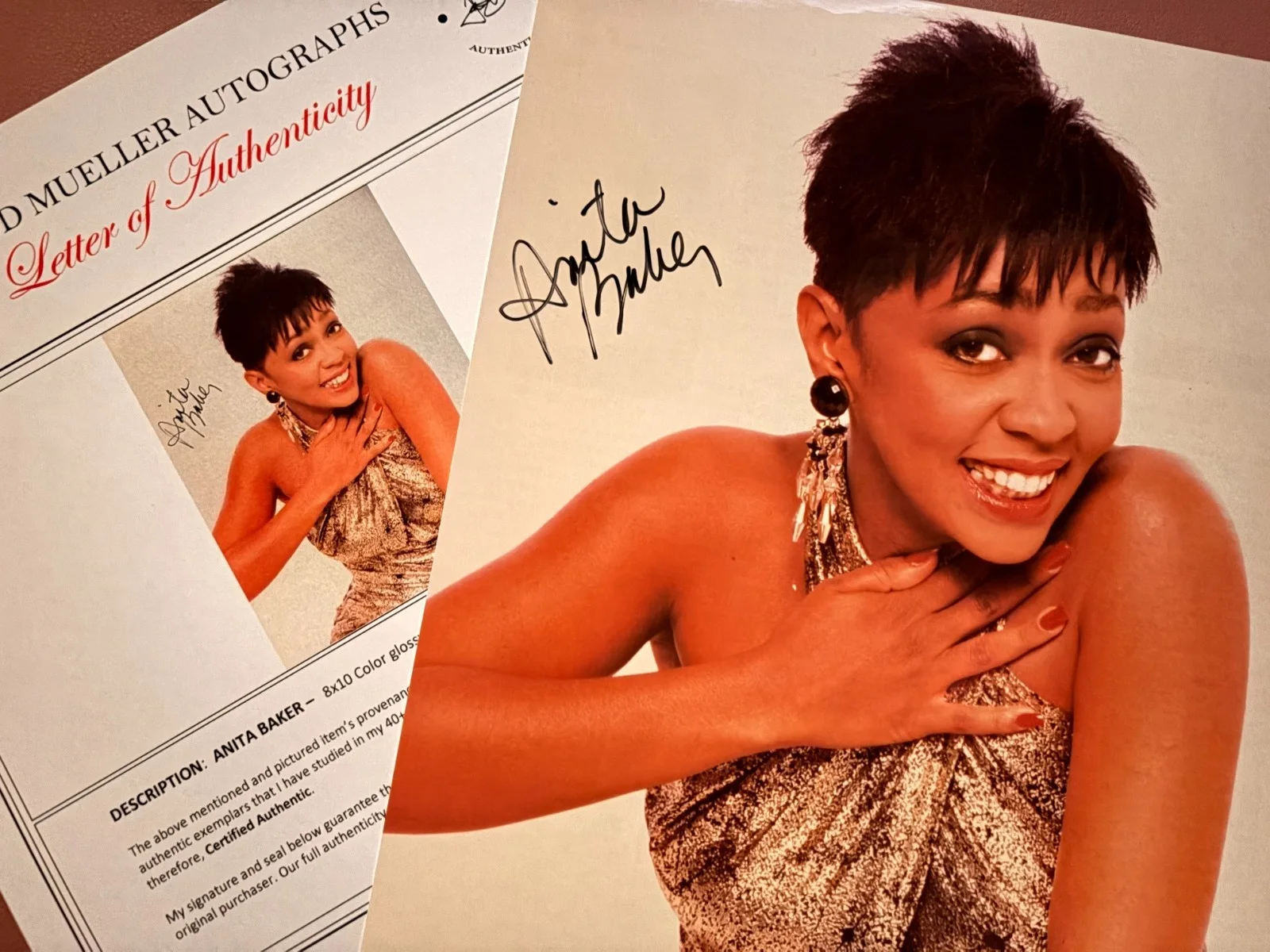 Anita Baker Signed• 8x10•MINT• Color Photo with Todd Mueller Autographs COA, image 2