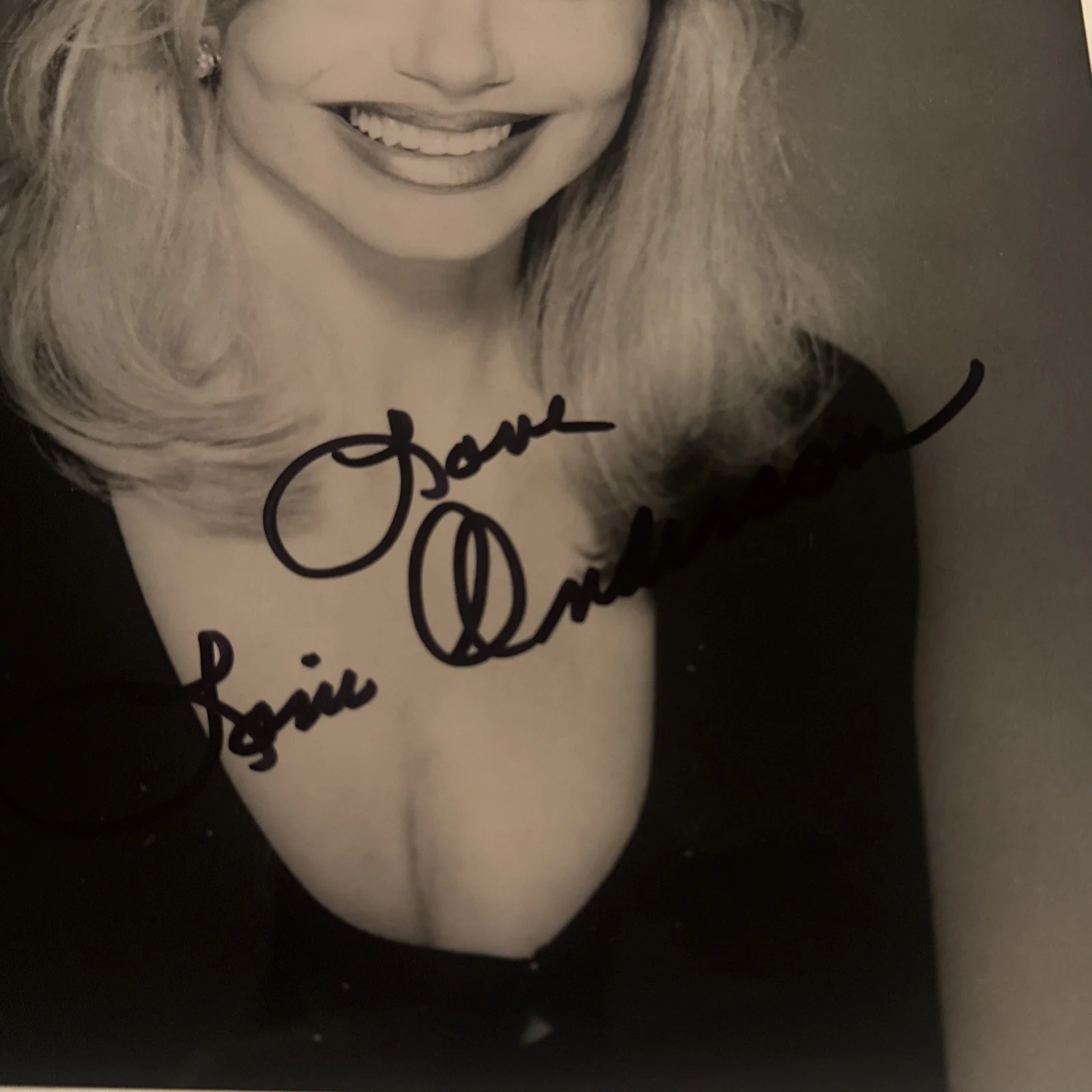 Loni Anderson — LONI ANDERSON 8 X 10 Signed Photo, image 2