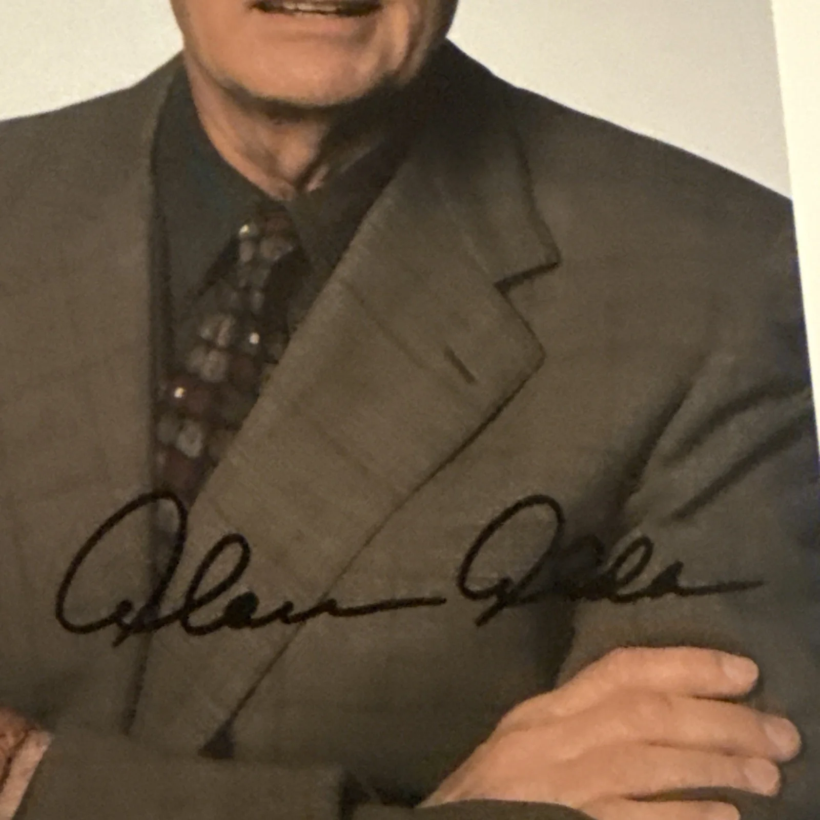 Alan Alda — Alan Alda Signed Autographed 8 X 10 Glossy Photo, image 2