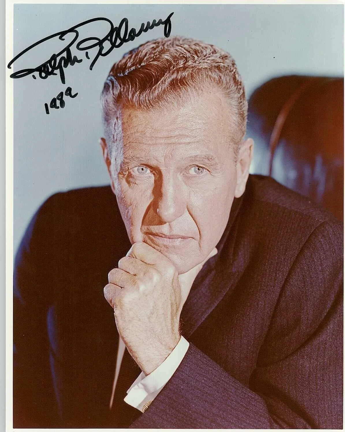 Ralph Bellamy — Ralph Bellamy (d. 1991) Signed Autographed Color Glossy 8x10 Photo
