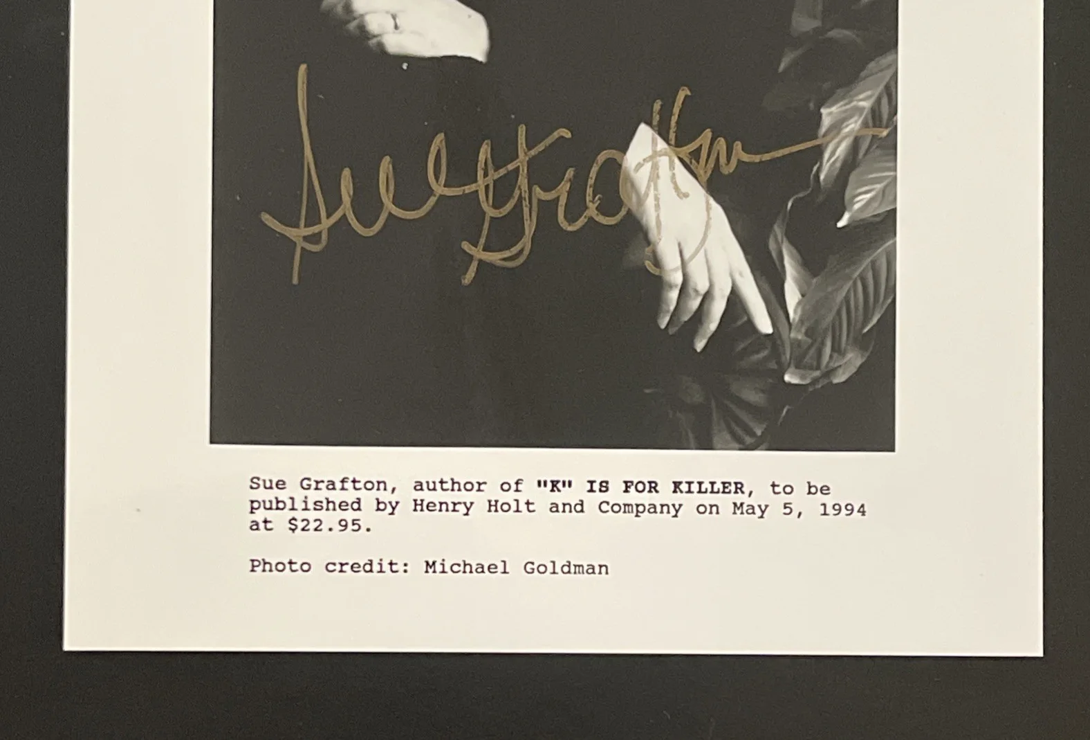 SUE GRAFTON K” Is For Killer: Hand Signed Original Celebrity Photo 5 x 7”/ KSK, изображение 2