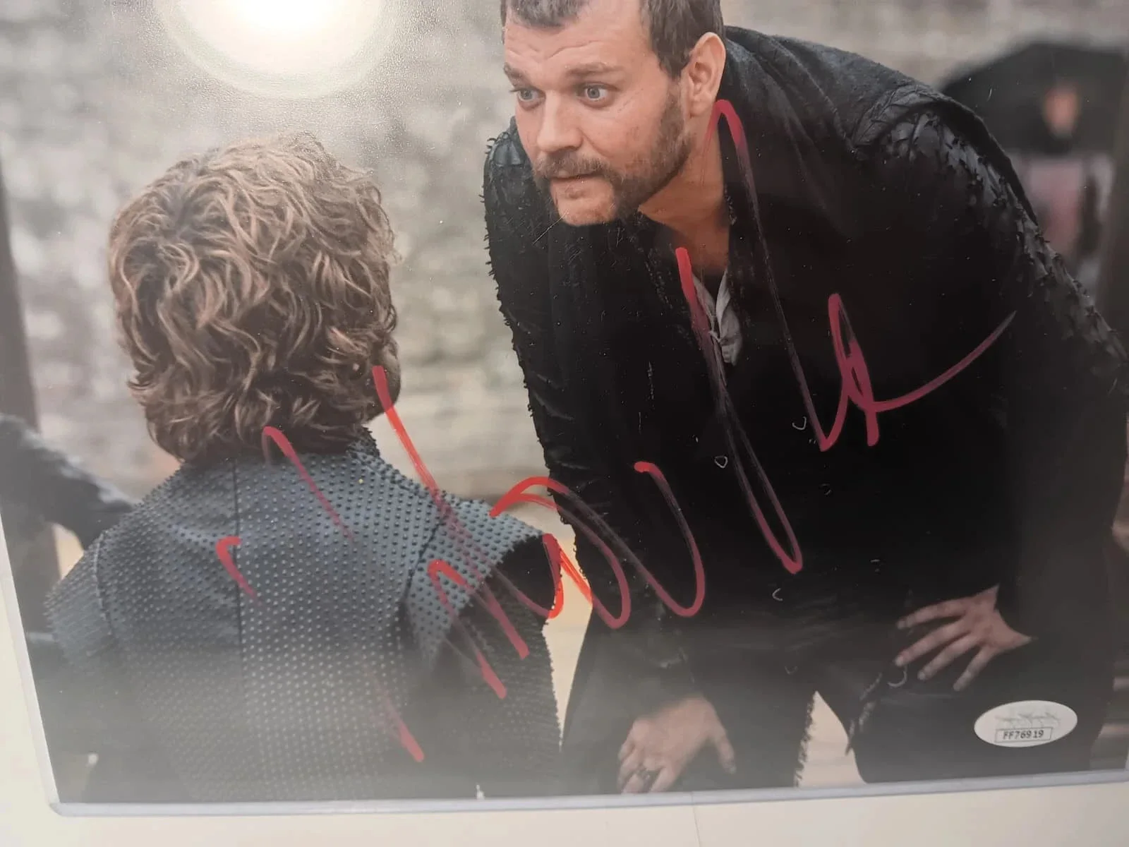Pilou Asbaek — Pilou Asbaek Signed Game Of Thrones 8x10 Photo Autograph Euron Greyjoy BAS COA, image 2