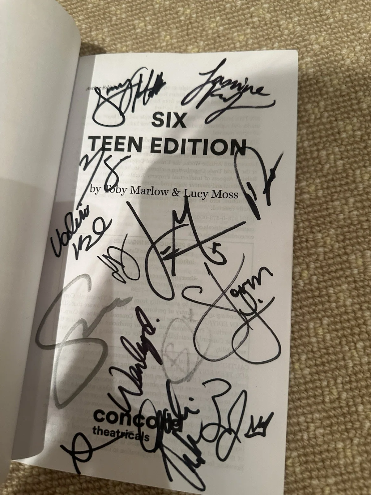 Six The Musical Signed Teen Edition Script By Various Casts Broadway, image 3
