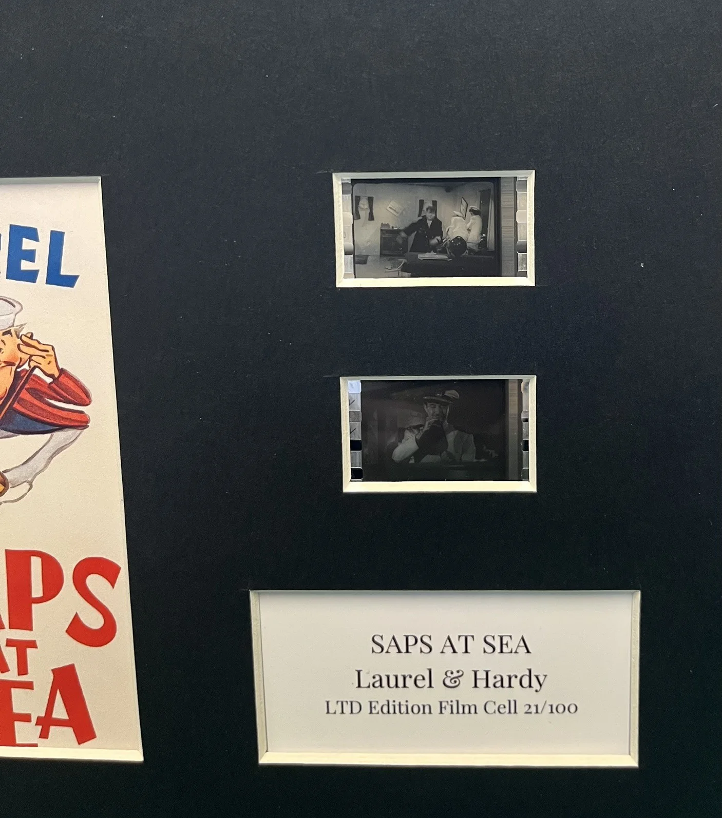 Laurel and Hardy SAPS AT SEA . 35mm Film Cell Mounted Display, изображение 2