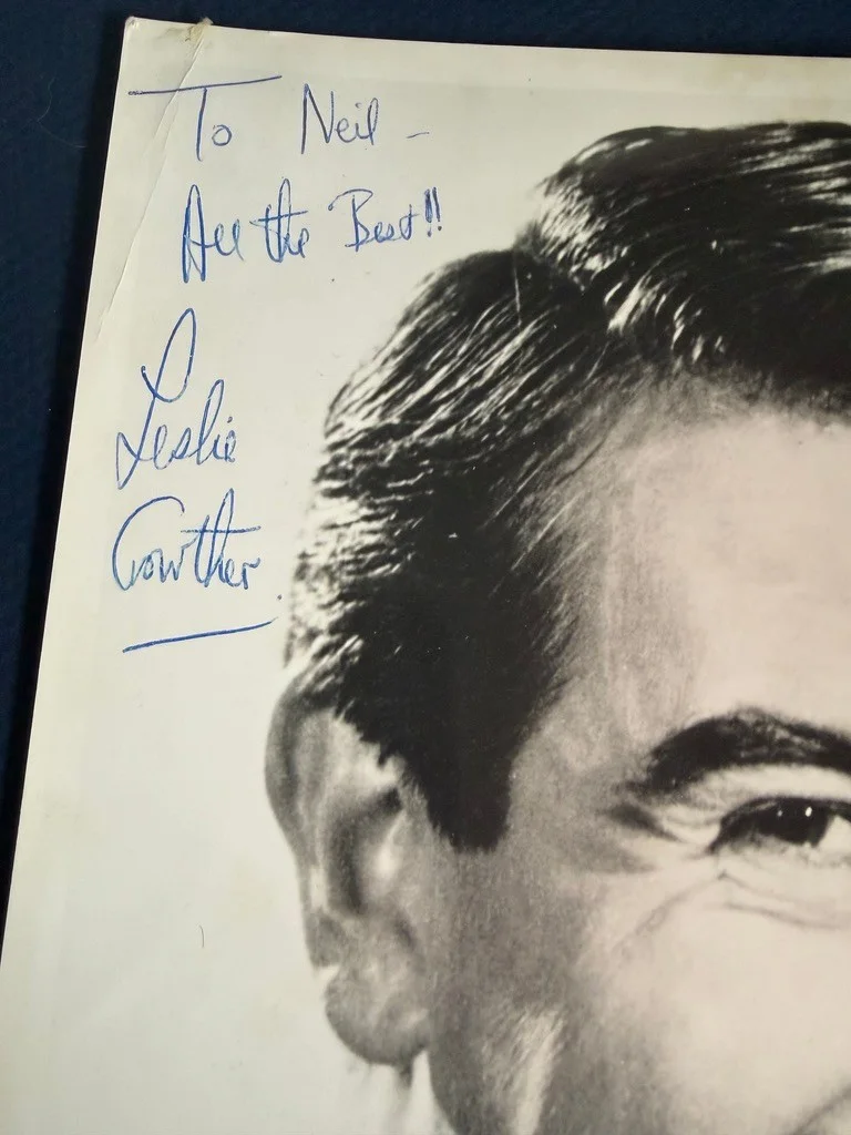 Leslie Crowther — Leslie Crowther - Autograph 8x10 Photograph Comedian and TV Entertainer, изображение 2