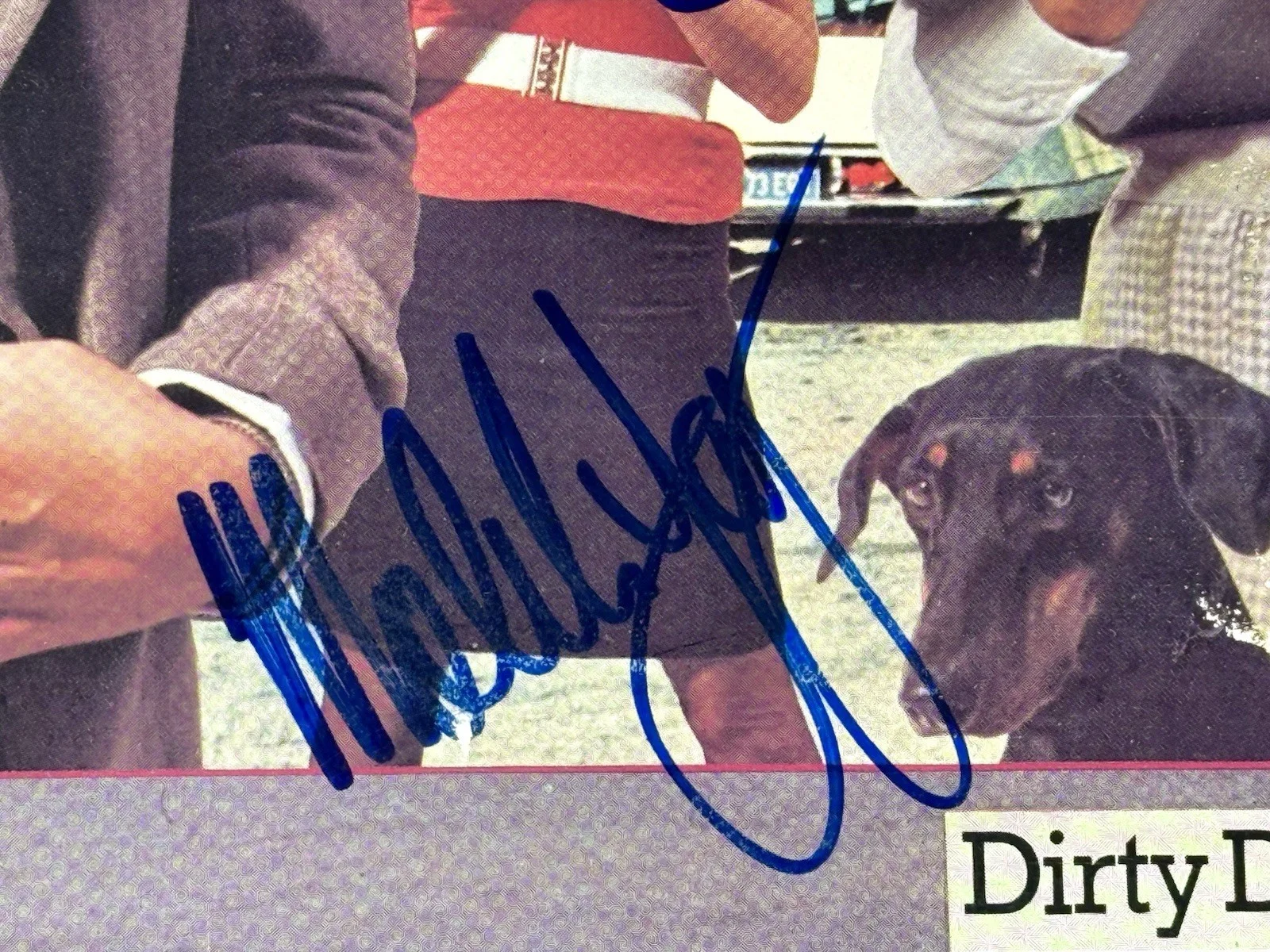 Malcolm Angus Young signed AC/DC Album Dirty Deeds lp autographed beckett coa, изображение 2