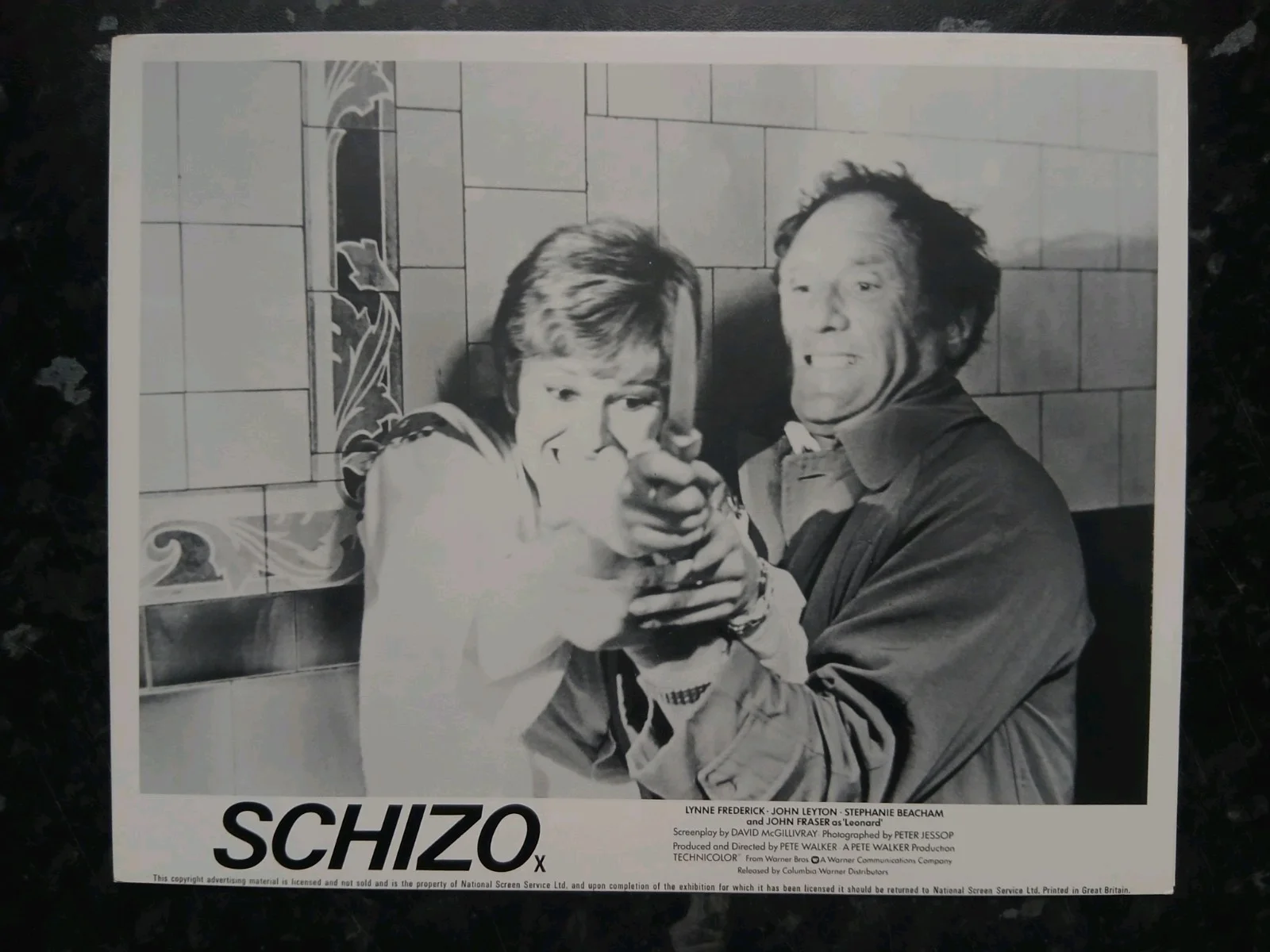 SCHIZO, SET OF 8 LOBBY CARDS. LYNNE FREDERICK. JOHN LEYTON. STEPHANIE BEACHAM, изображение 4