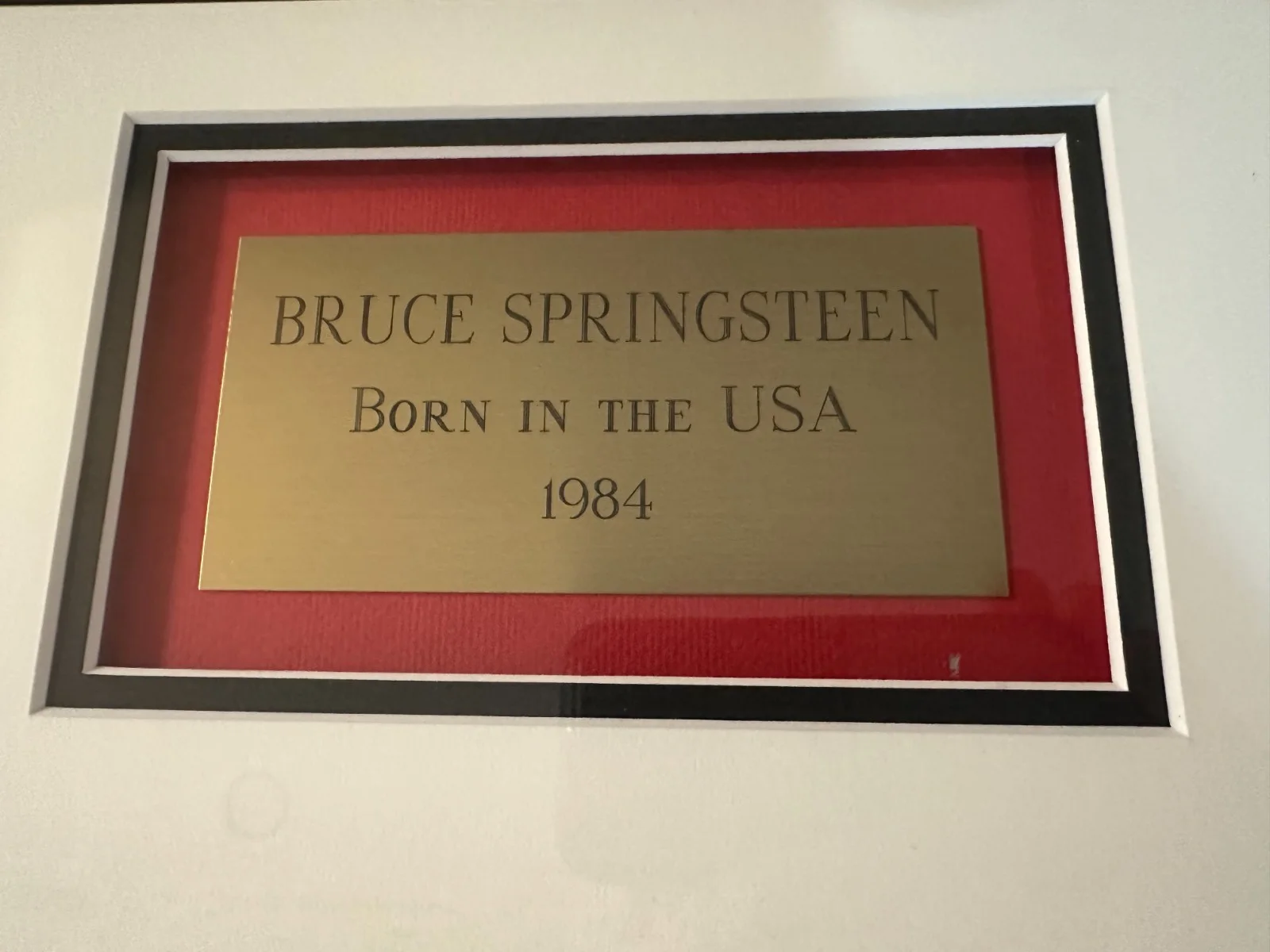 BRUCE SPRINGSTEEN AUTOGRAPHED SIGNED "BORN IN THE USA" ALBUM FRAMED RECORD 30X26, image 5