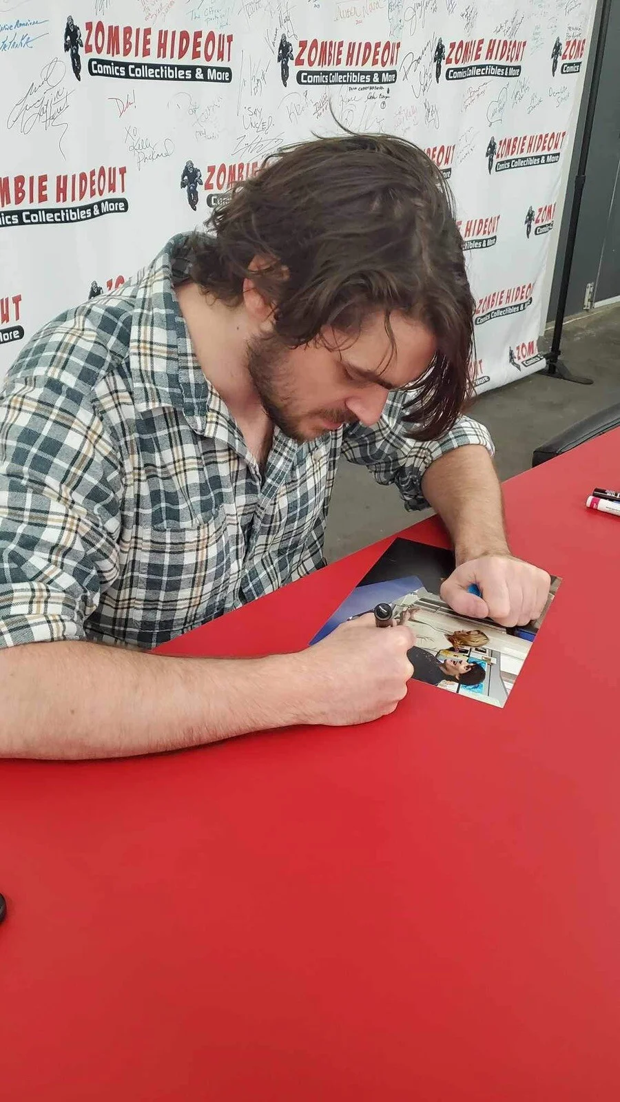 See title — RJ Mitte Signed 8x10 Photo Autographed Breaking Bad Walter Jr + COA, image 2
