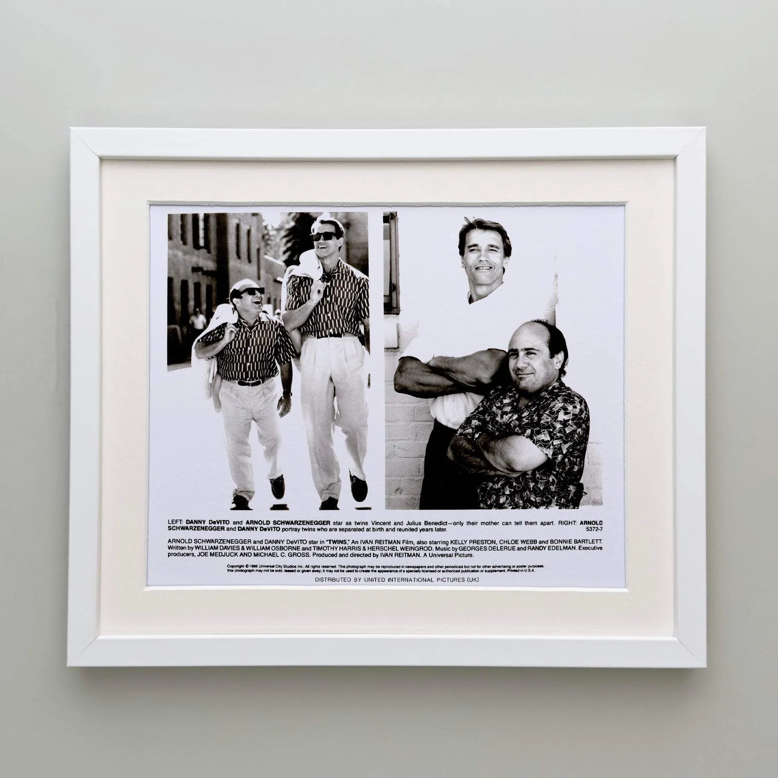 Twins (1988) Press Publicity Still - Framed, image 4