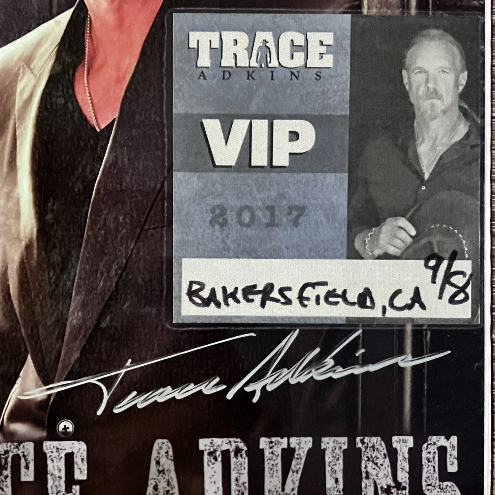 TRACE ADKINS Signed VIP PACKAGE / Poster, 8x10 Photo, GUITAR PICK + 2 Autogrsphs, изображение 3