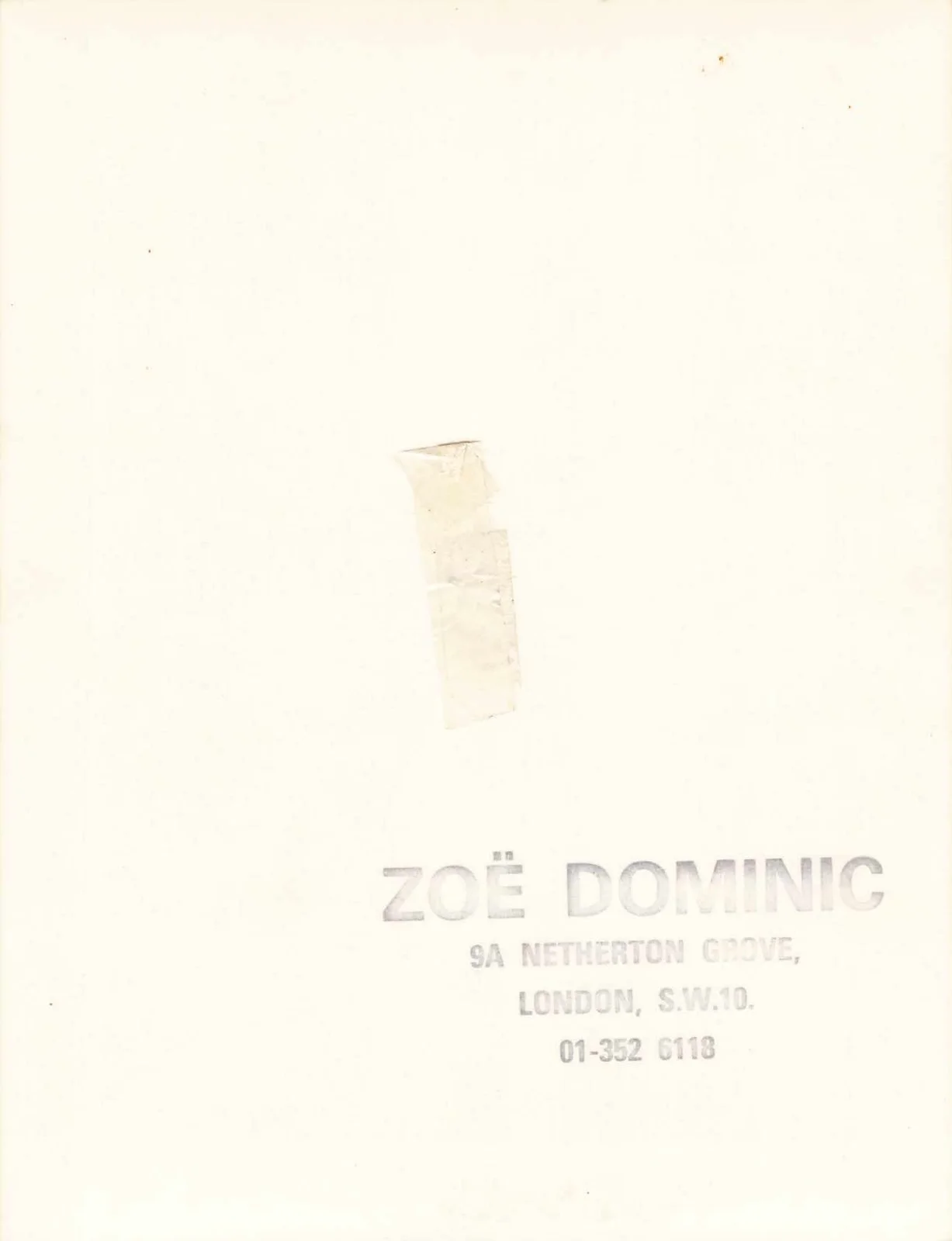 Julie Andrews — Julie Andrews Signed 6.5x8.5 Photo Type 1 Zoe Dominic Stamp, изображение 2