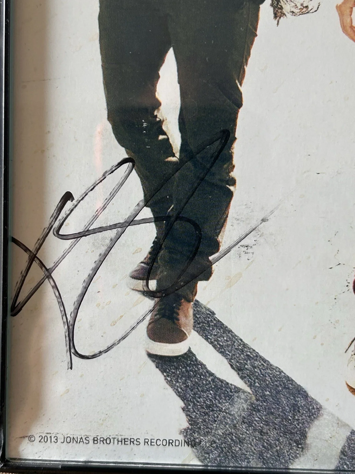 Joe Jonas, Kevin Jonas, Nick Jonas — Jonas Brothers Autographed Signed photo for road crew only Framed, image 2