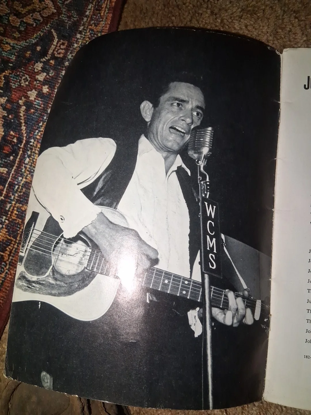 Johnny Cash Show Souvenir Picture And Songbook Autographed By Johnny Cash, изображение 3