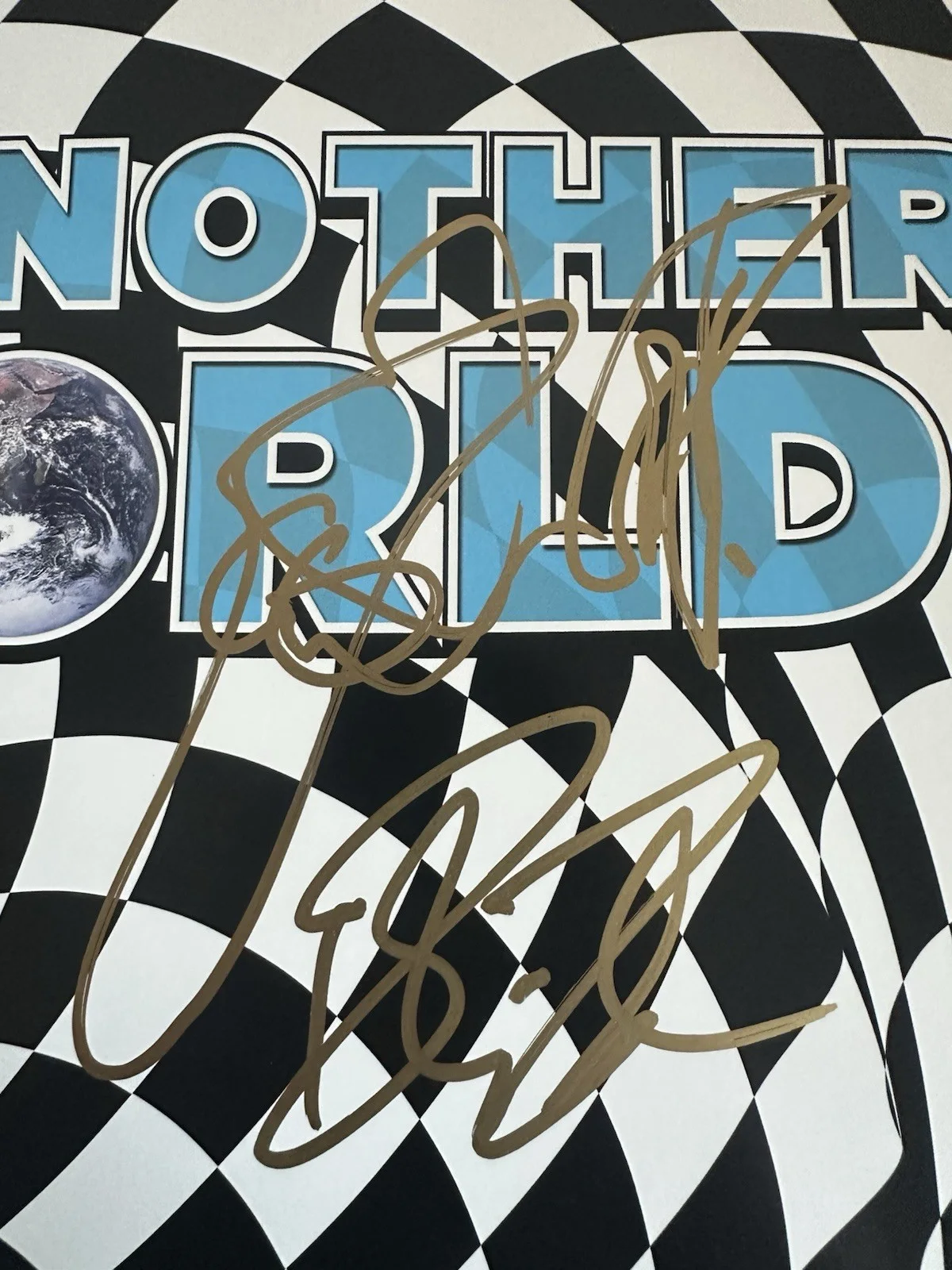 ROBIN ZANDER & RICK NIELSEN SIGNED CHEAP TRICK ‘IN ANOTHER WORLD’ VINYL LP JSA, изображение 3