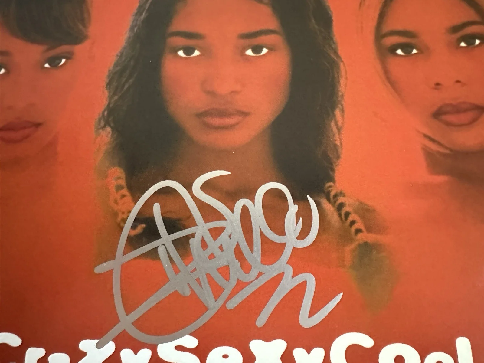 CHILLI SIGNED TLC CRAZYSEXYCOOL VINYL RECORD ALBUM LP JSA AUTHENTICATED, image 3