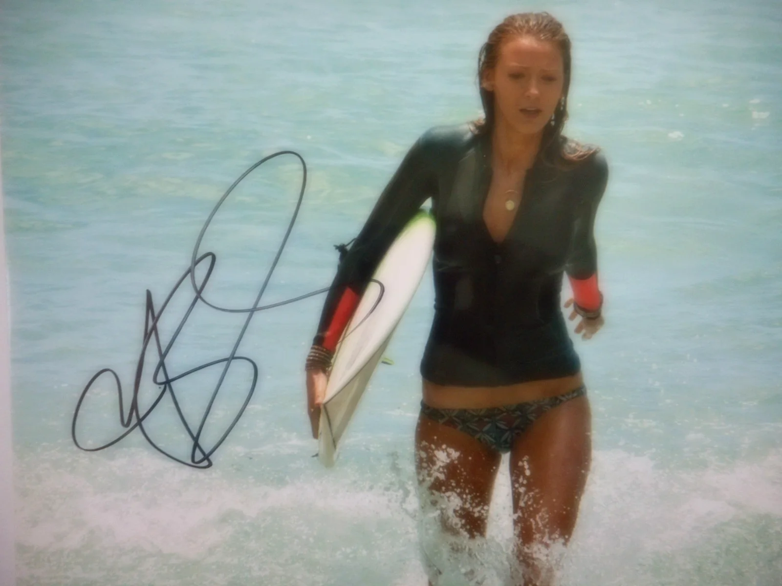 Blake Lively — Blake Lively signed THE SHALLOWS Beach Surf BEAUTIFUL 8x10 Photo COA & #d Holo, изображение 3