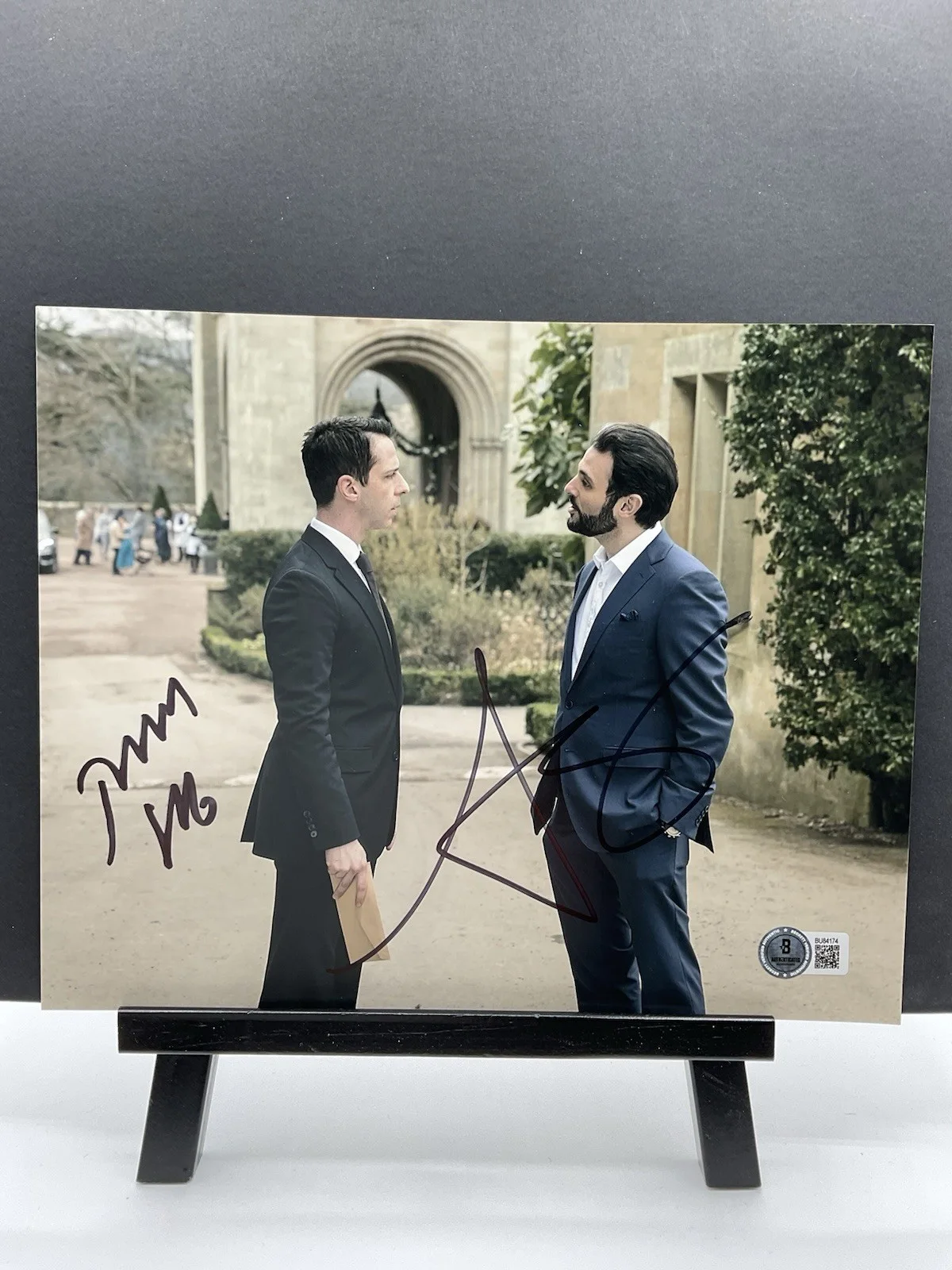 Jeremy Strong — Jeremy Strong signed photo Succession signed 8x10 BAS Arian Moayed signed photo