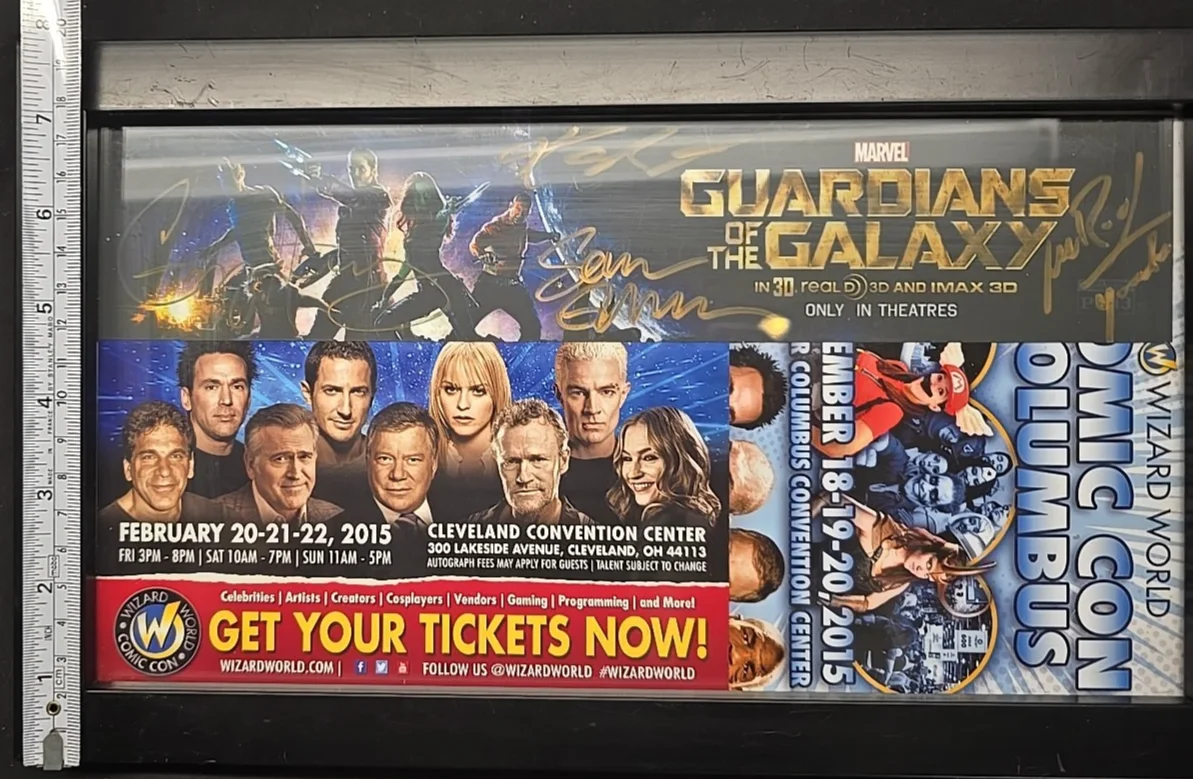 Sean Gunn, Michael Rooker, Karen Gillan — Signed Guardians of the Galaxy Memorabilia - Wizard World 2015, изображение 3