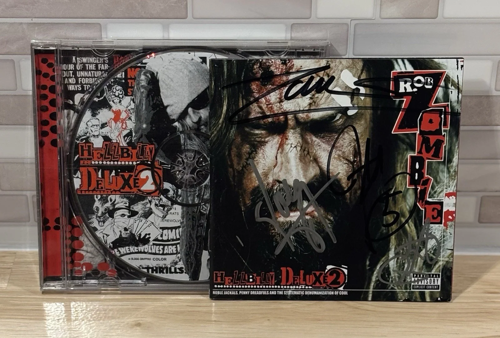 Hellbilly Deluxe Vol. 2 by Rob Zombie Autographed by All Members 2010 CD, image 3