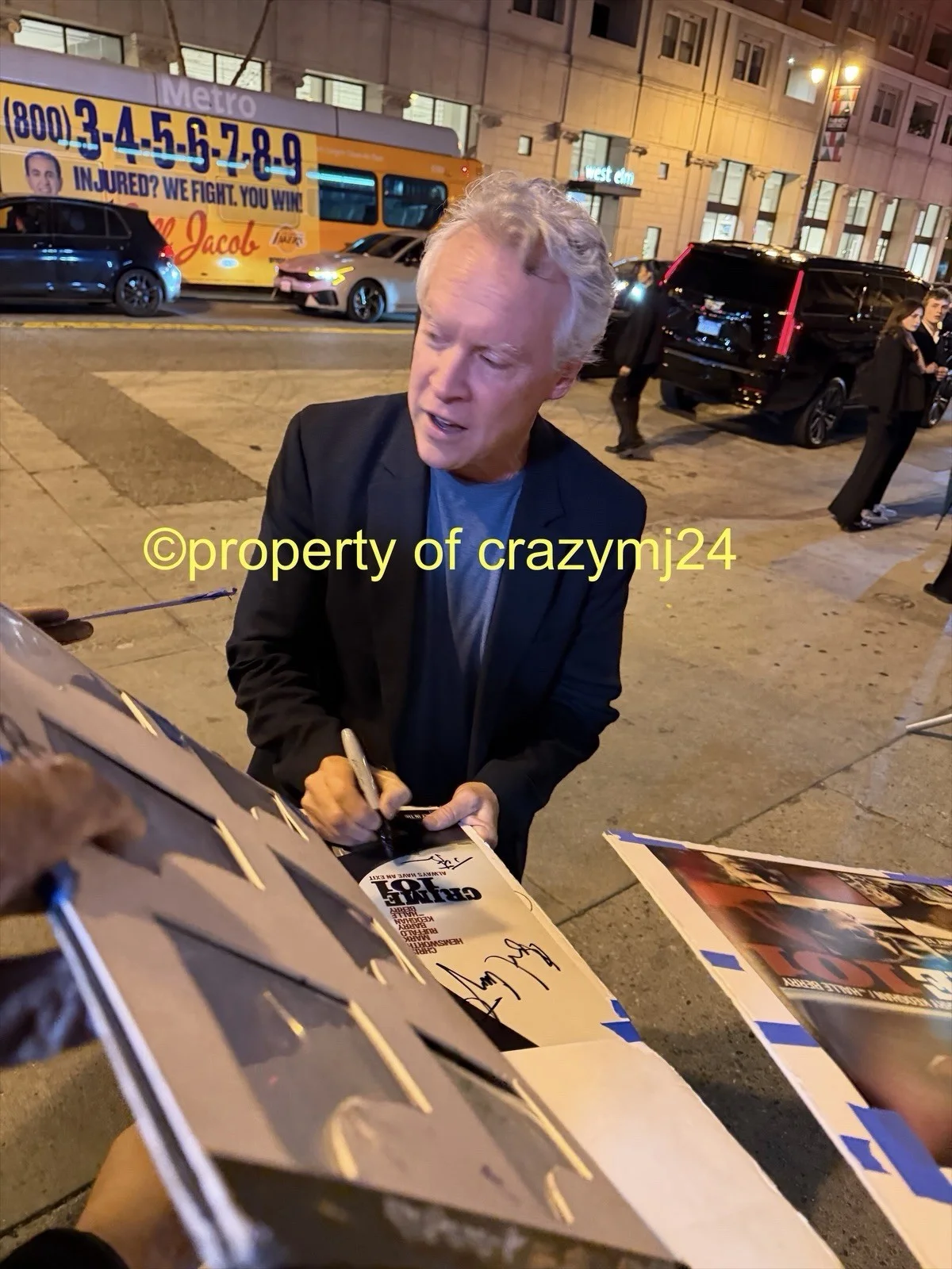 Tate Donovan Corey Hawkins Bart Layton Signed Crime 101 Poster Autograph PROOF, image 5